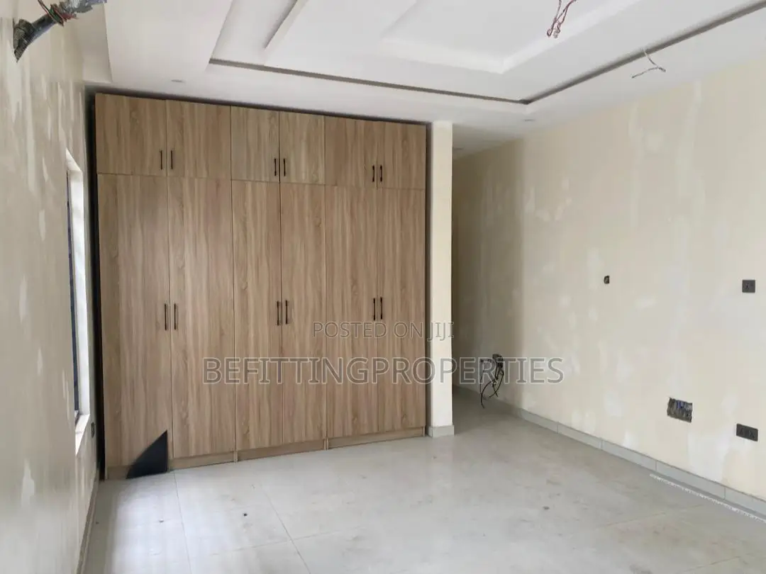4bdrm Duplex in Ogudu GRA for sale