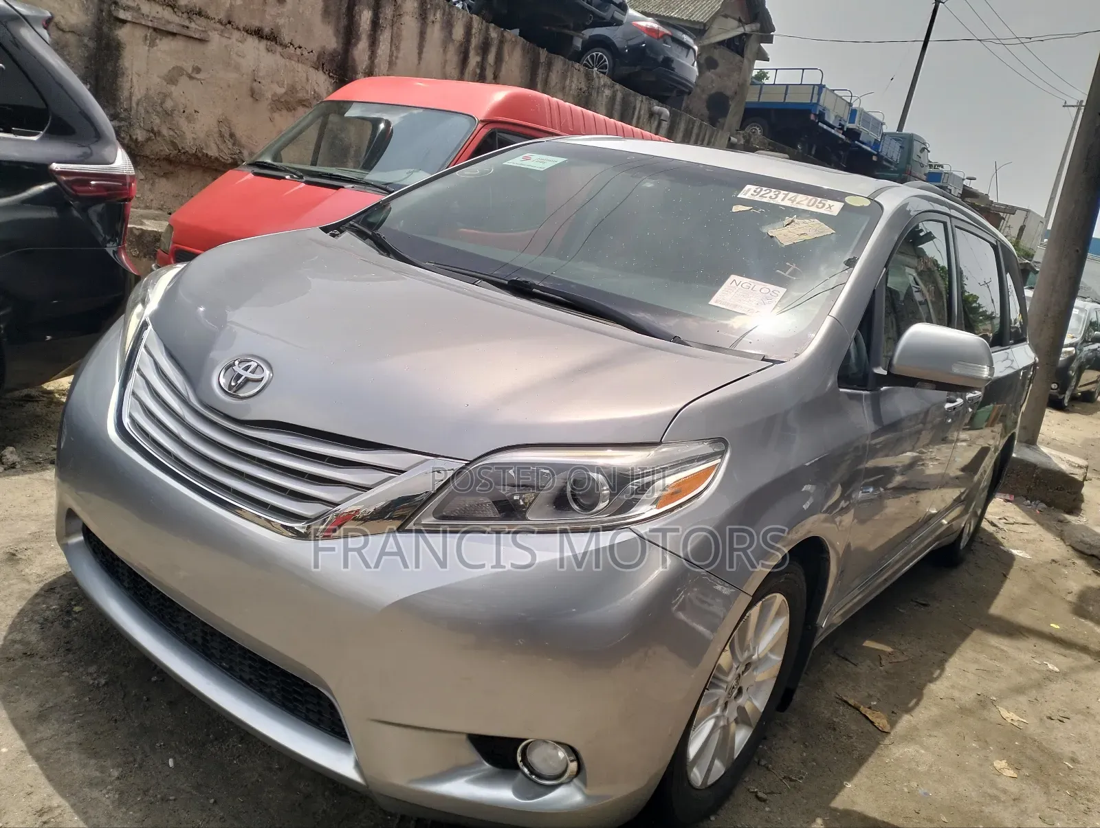Toyota Sienna Limited Premium 7-Passenger 4dr Minivan (3.5L 6cyl 6A)
