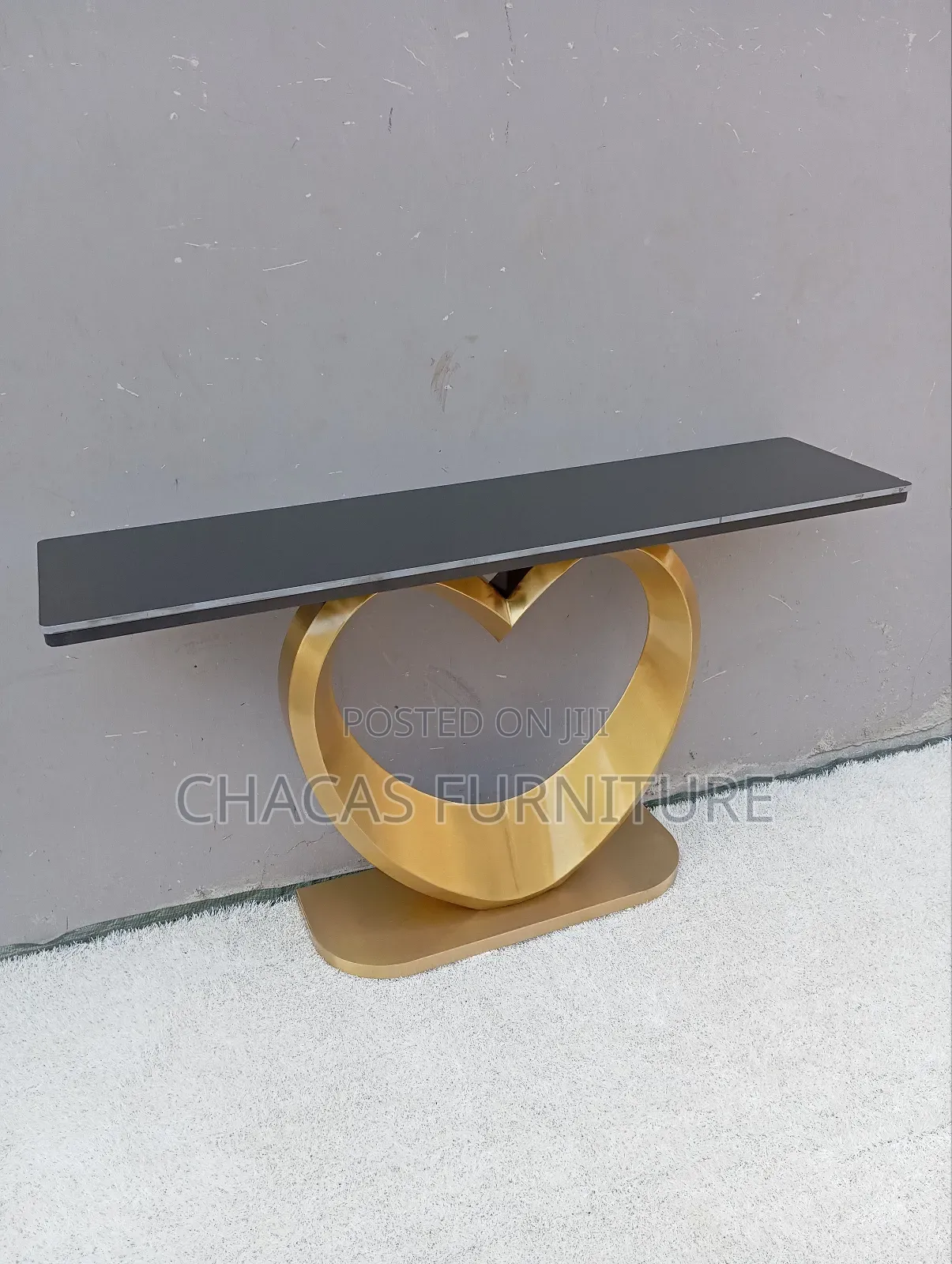 Luxury Gold Heart-Shaped Console Table With Marble Top