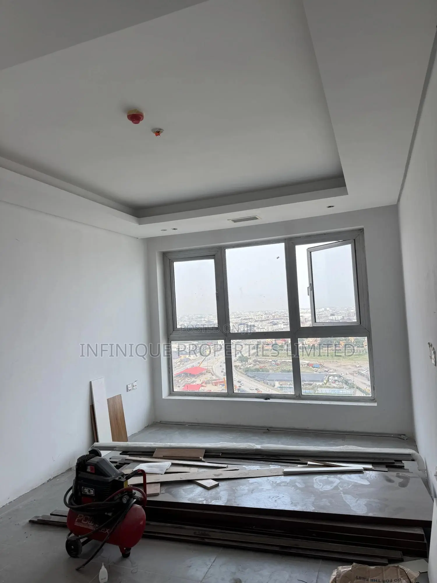 4bdrm Maisonette in Blue Waters, Victoria Island Extension for rent