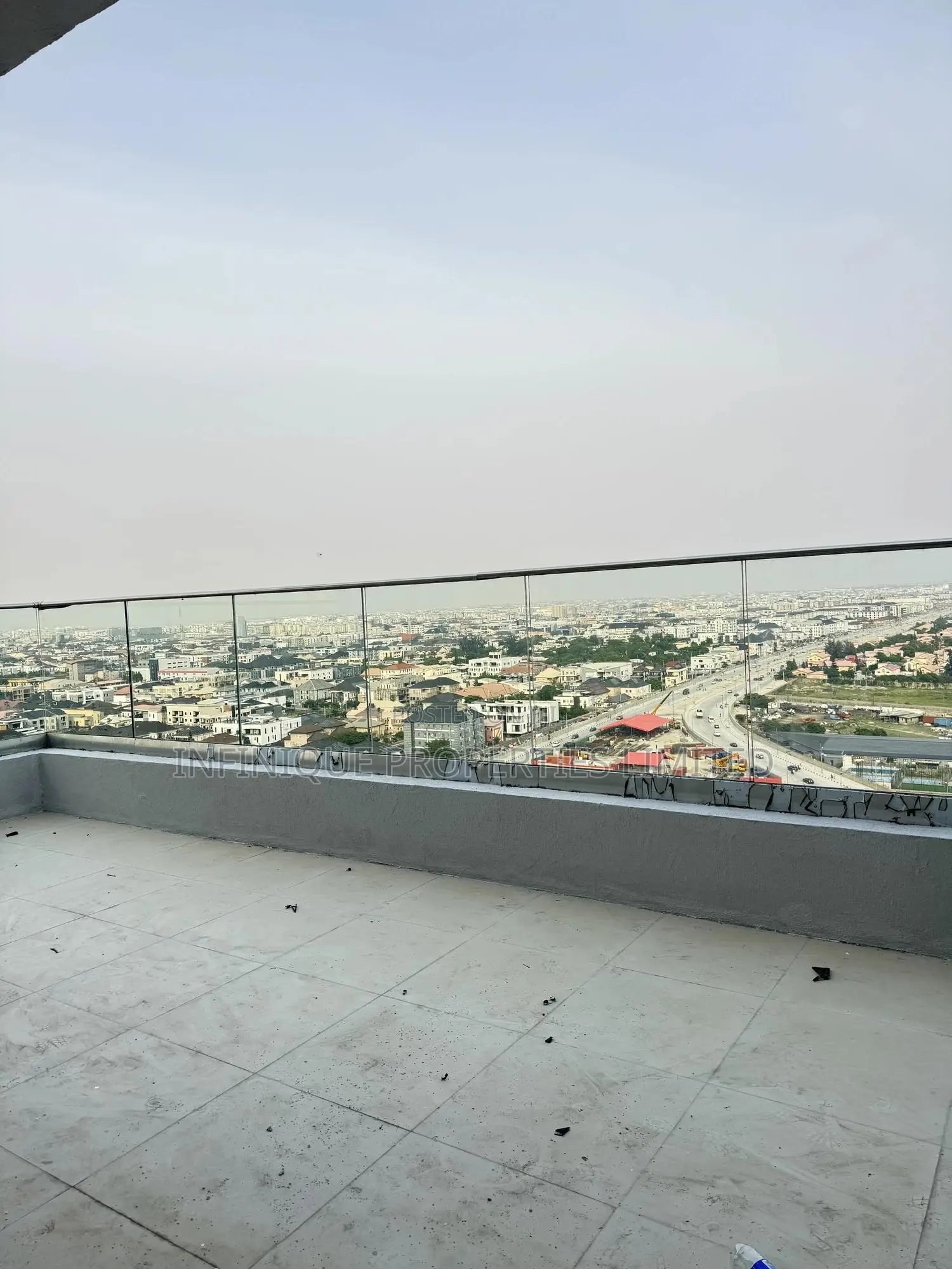 4bdrm Maisonette in Blue Waters, Victoria Island Extension for rent