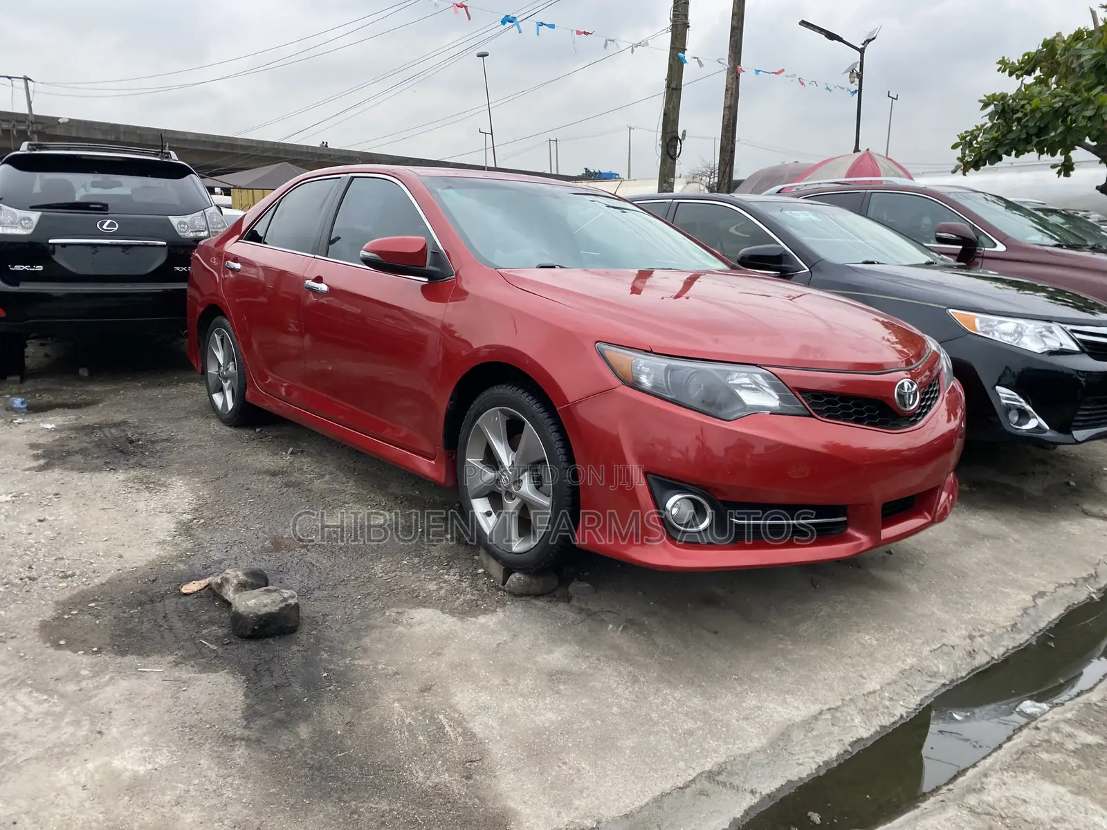 Toyota Camry SE 4dr Sedan w/Prod. End 11/13 (3.5L 6cyl 6A) 2014 Red