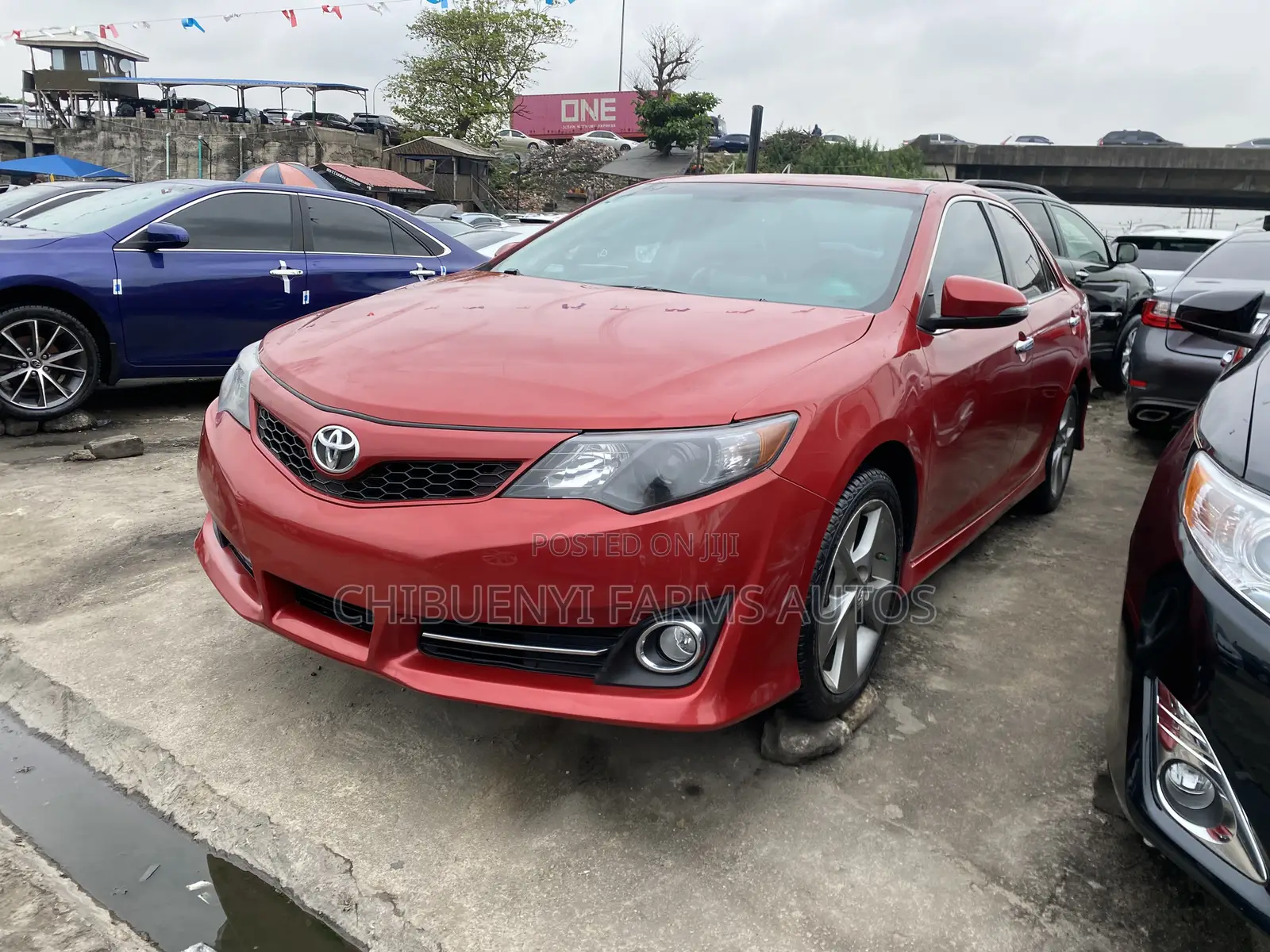 Toyota Camry SE 4dr Sedan w/Prod. End 11/13 (3.5L 6cyl 6A) 2014 Red