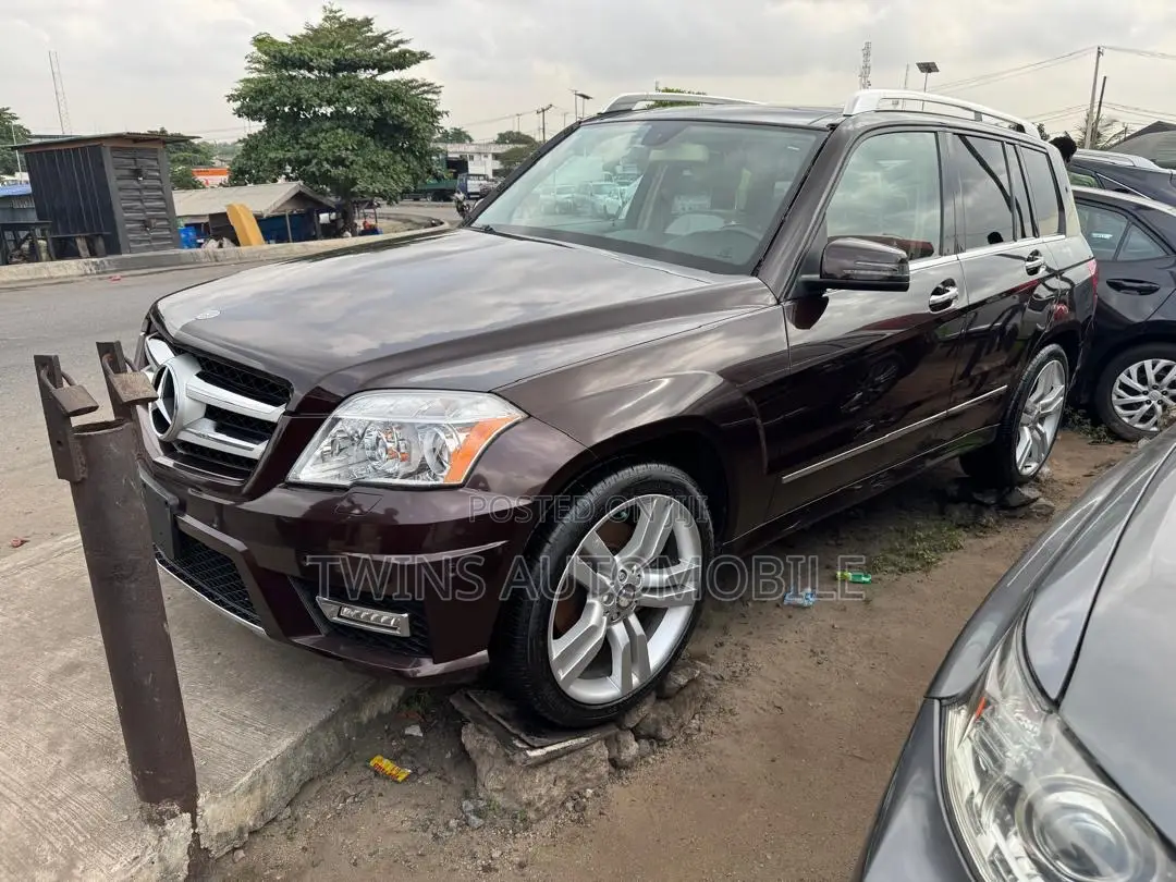 Mercedes-Benz GLK-Class 350 4MATIC 2012 Brown