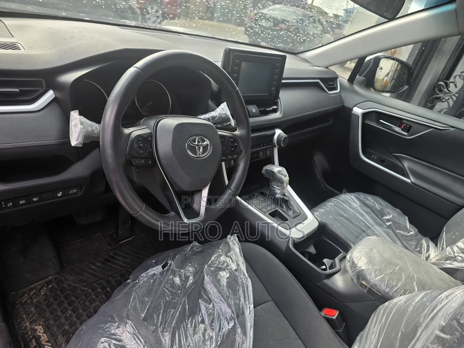 Toyota RAV4 XLE AWD 2020 Gray