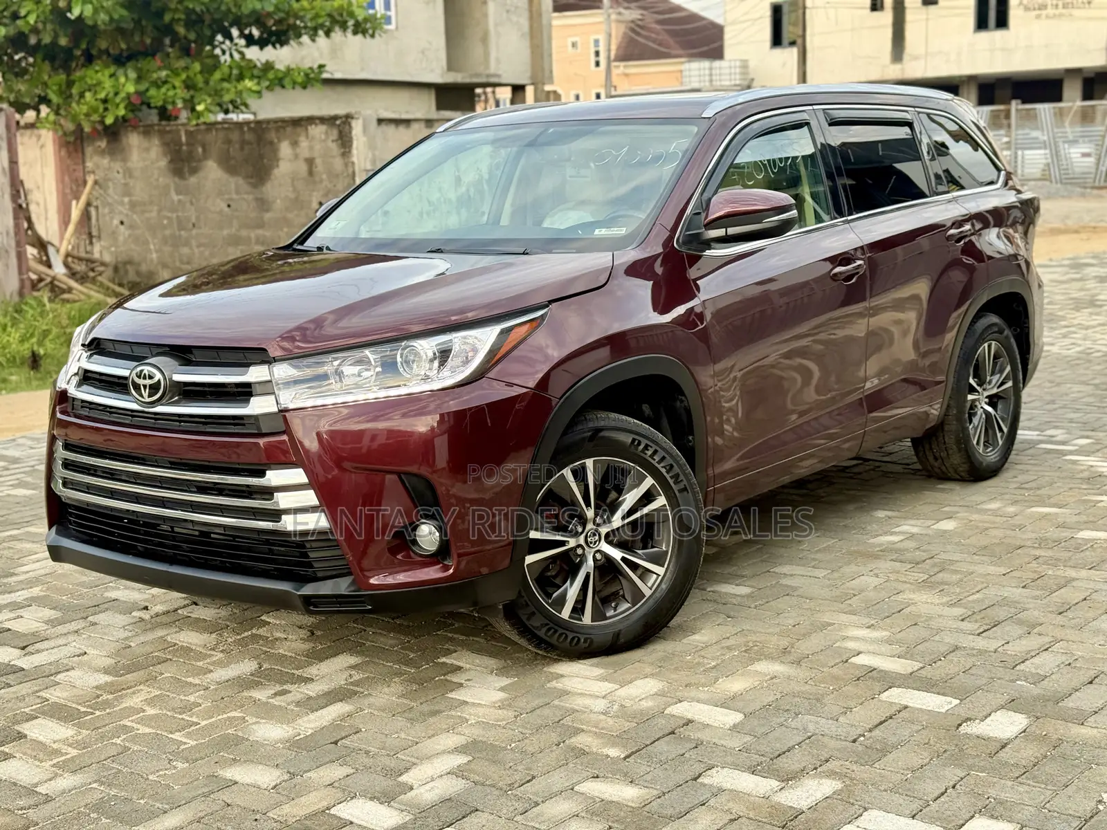 Toyota Highlander XLE 4x4 V6 (3.5L 6cyl 8A) 2017 Burgundy