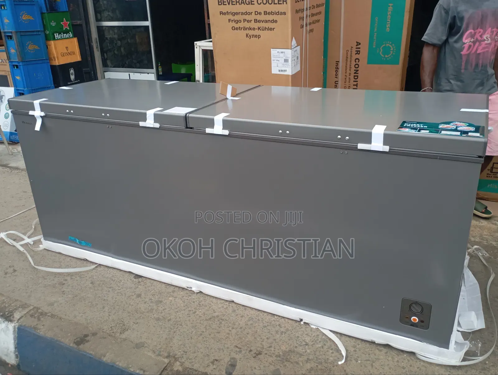 Hisense Chest Freezer 900liters