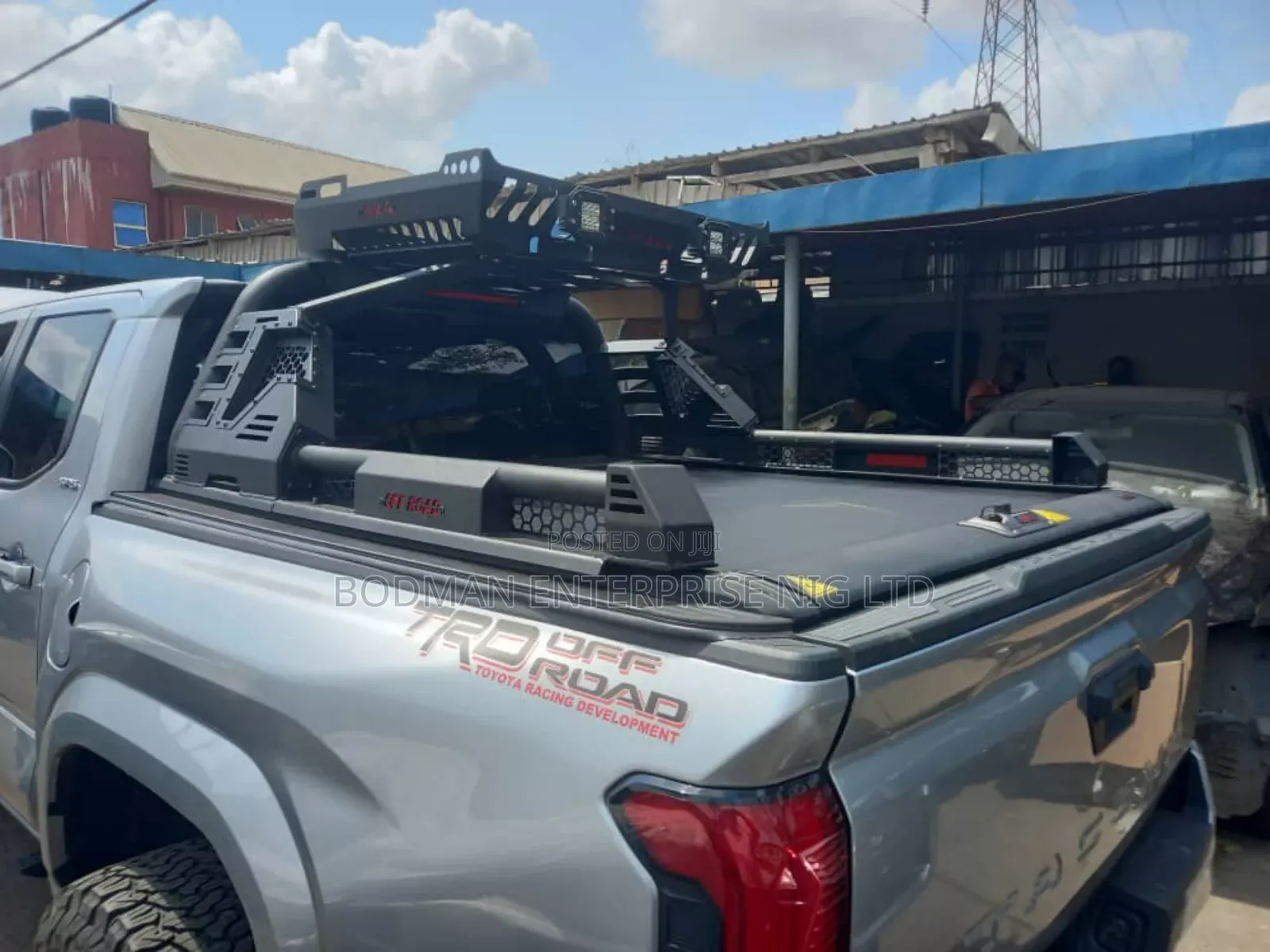 Manual Sliding Booth Cover With Off Road Bar Tundra, *%+£8