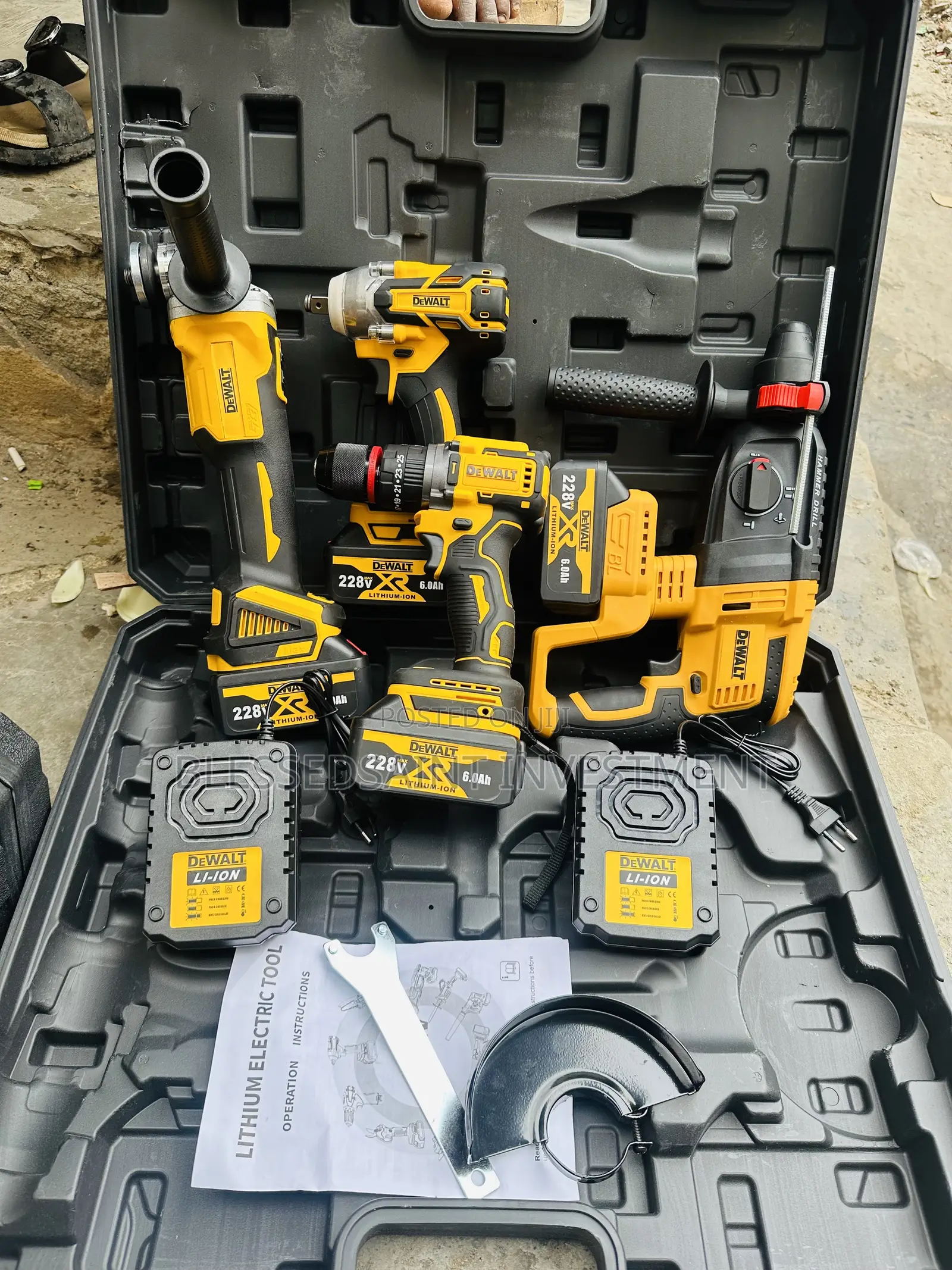 Dewalt Cordless 4in1 Combo Kit Set 228volts Brushless