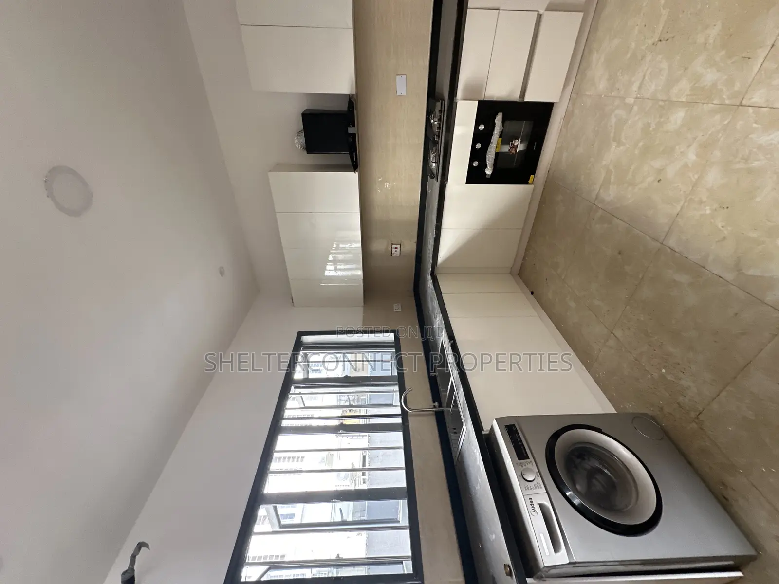 4bdrm Townhouse / Terrace in Lekki Phase 1 for rent