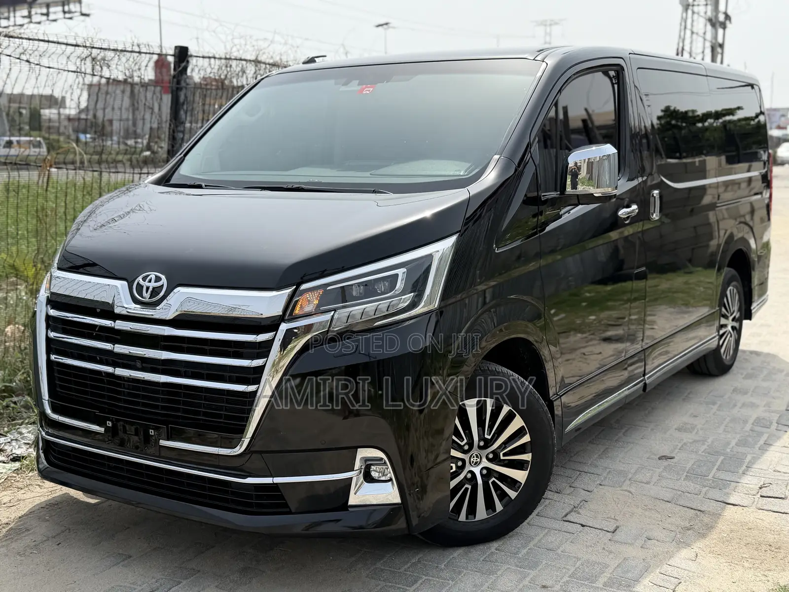 Toyota Granvia 2023 Black