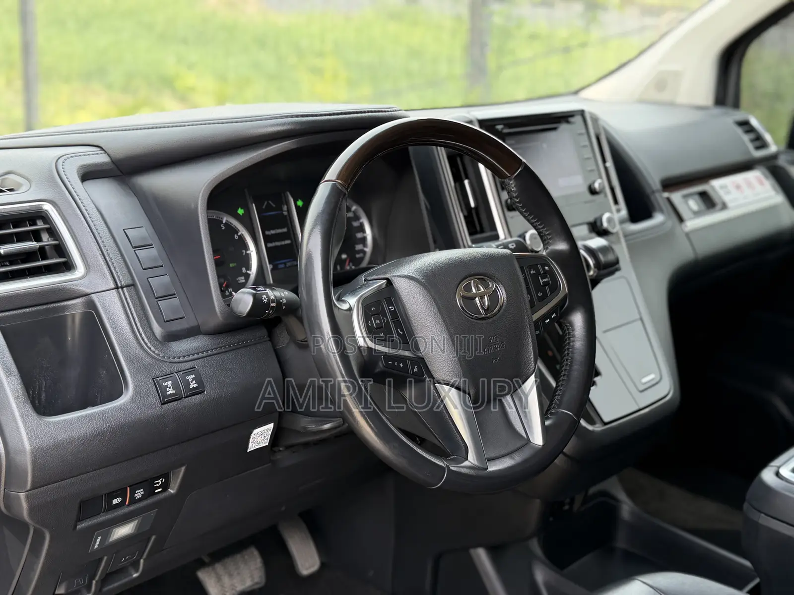 Toyota Granvia 2023 Black