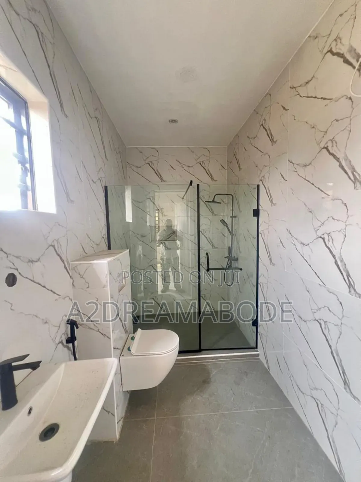 5bdrm Duplex in Omole Phase 1 for sale