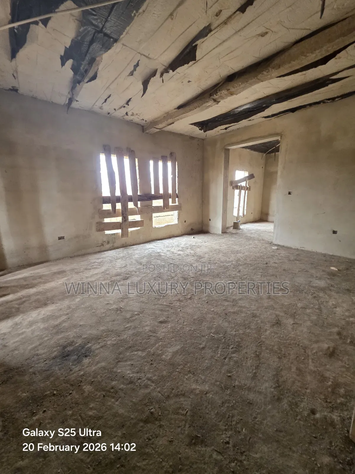 5bdrm Duplex in Dakwo Districts for sale