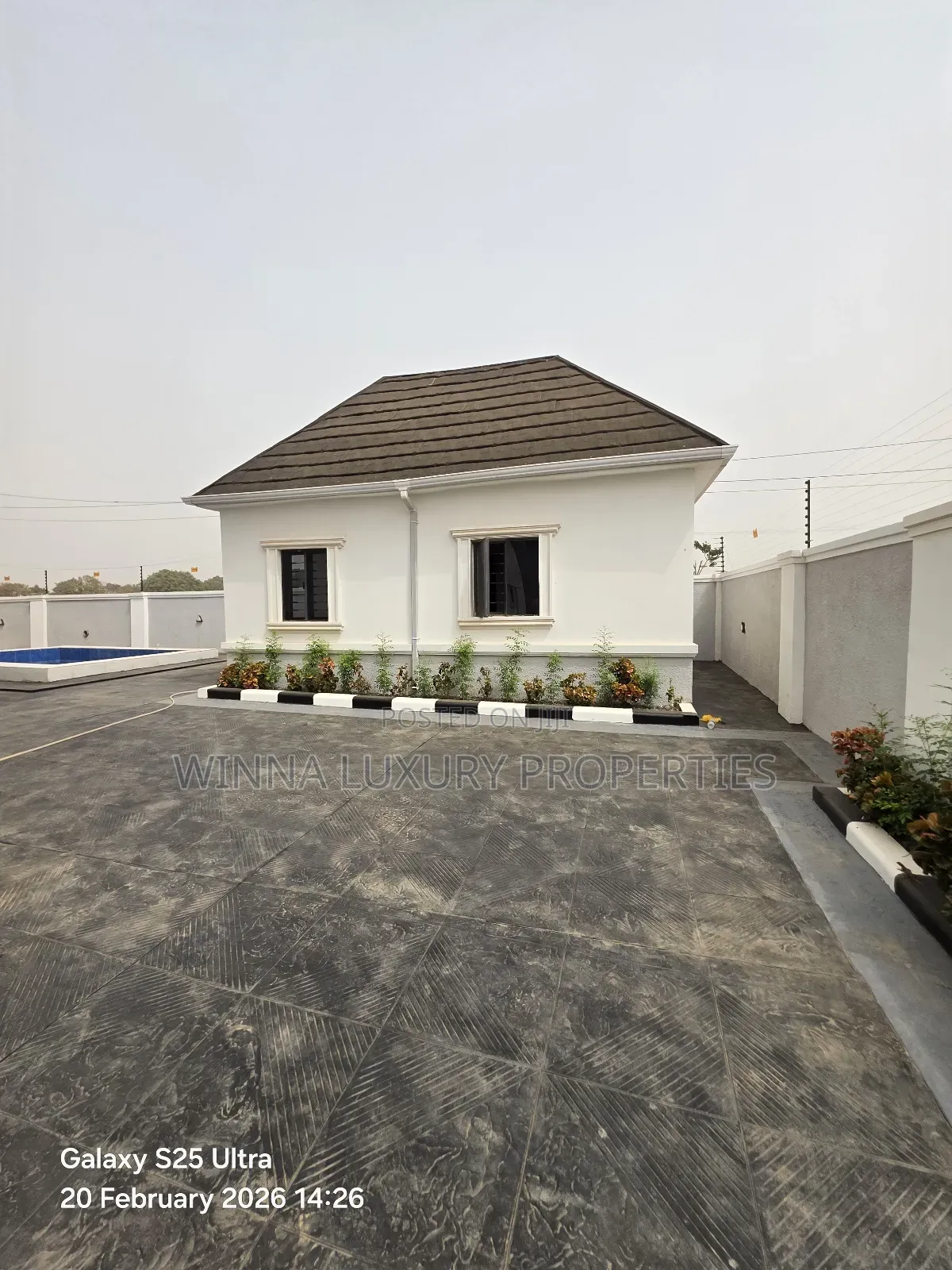 6bdrm Duplex in Faplins, Dakwo District for sale