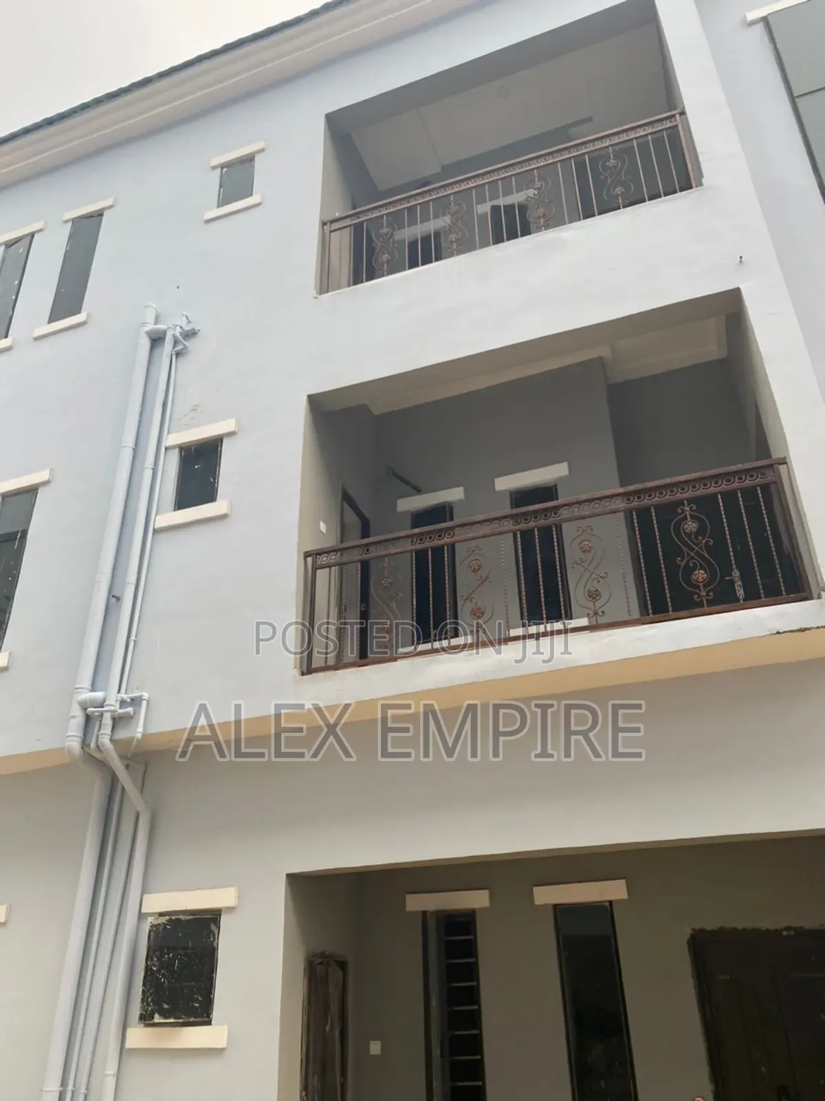 2bdrm Apartment in Ago Palace for rent