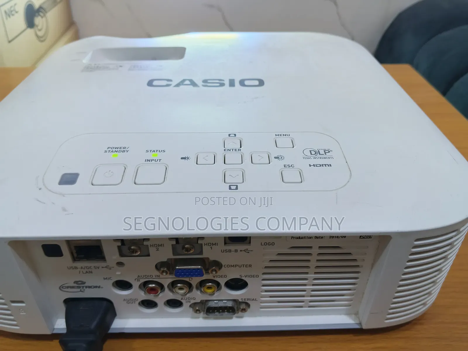 Casio Xj-f20xn Lampfree Advanced Series 3300 Lumens Xga Dlp Projector