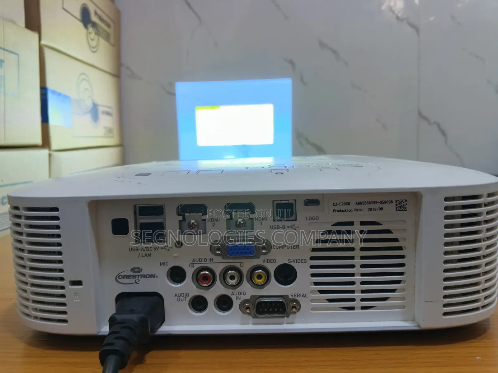 Casio Xj-f20xn Lampfree Advanced Series 3300 Lumens Xga Dlp Projector