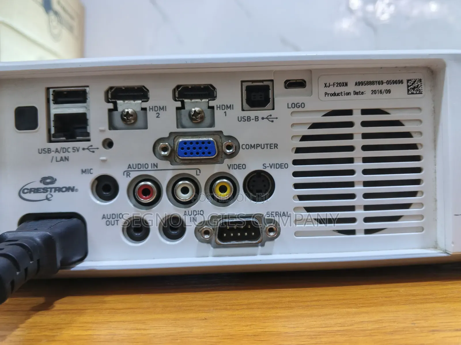Casio Xj-f20xn Lampfree Advanced Series 3300 Lumens Xga Dlp Projector