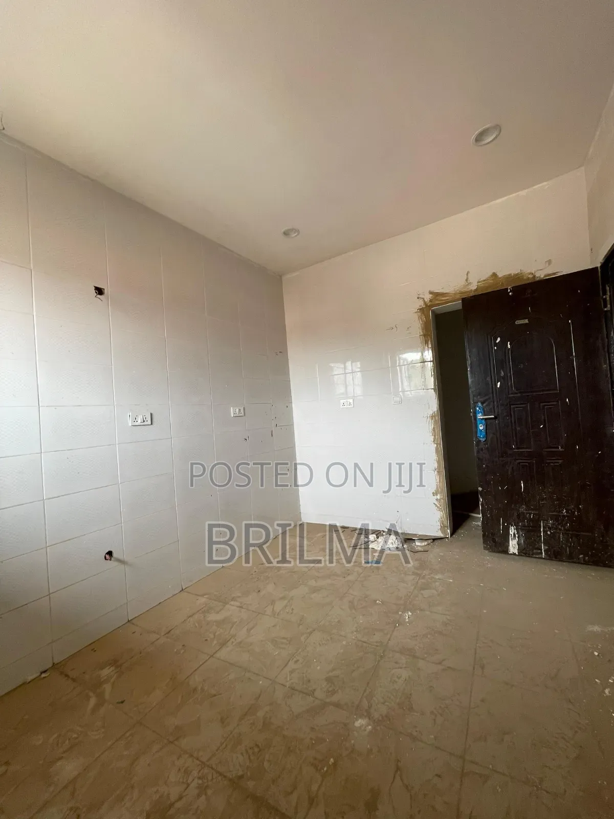 3bdrm Block of Flats in Mabushi for sale