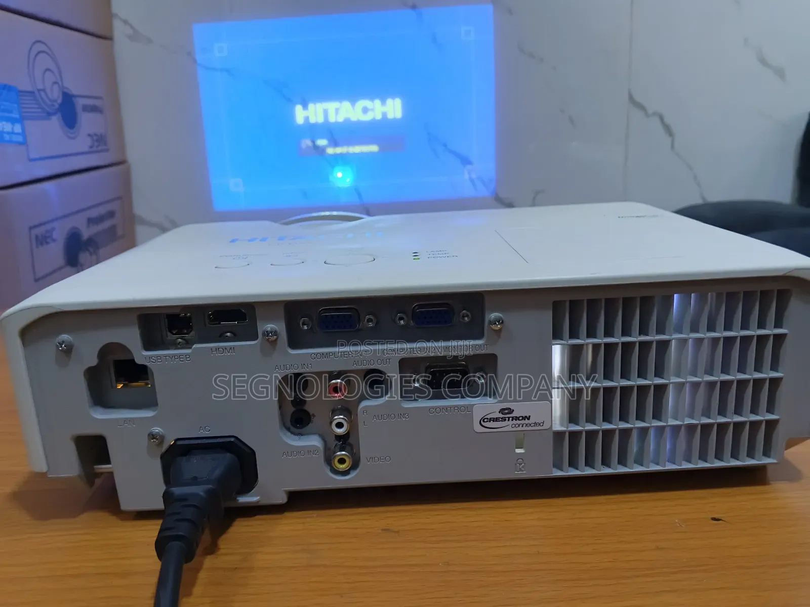Hitachi Cp-ew301n 3000 Lumens Wxga 3lcd Projector