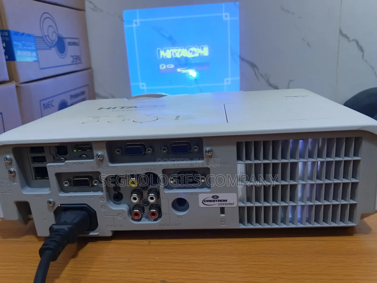 Hitachi Cp-x3030wn 3200 Lumens Projector