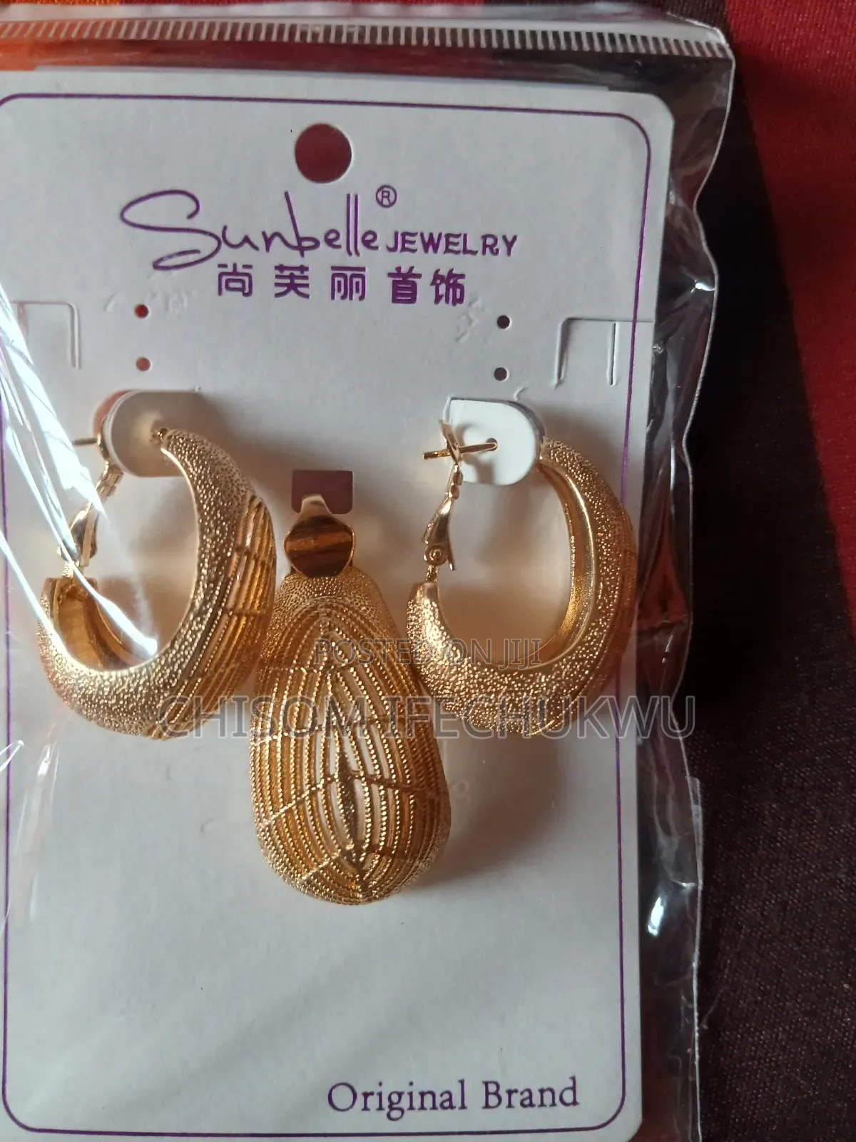 Non Tarnish Quality Earrings and Pendant