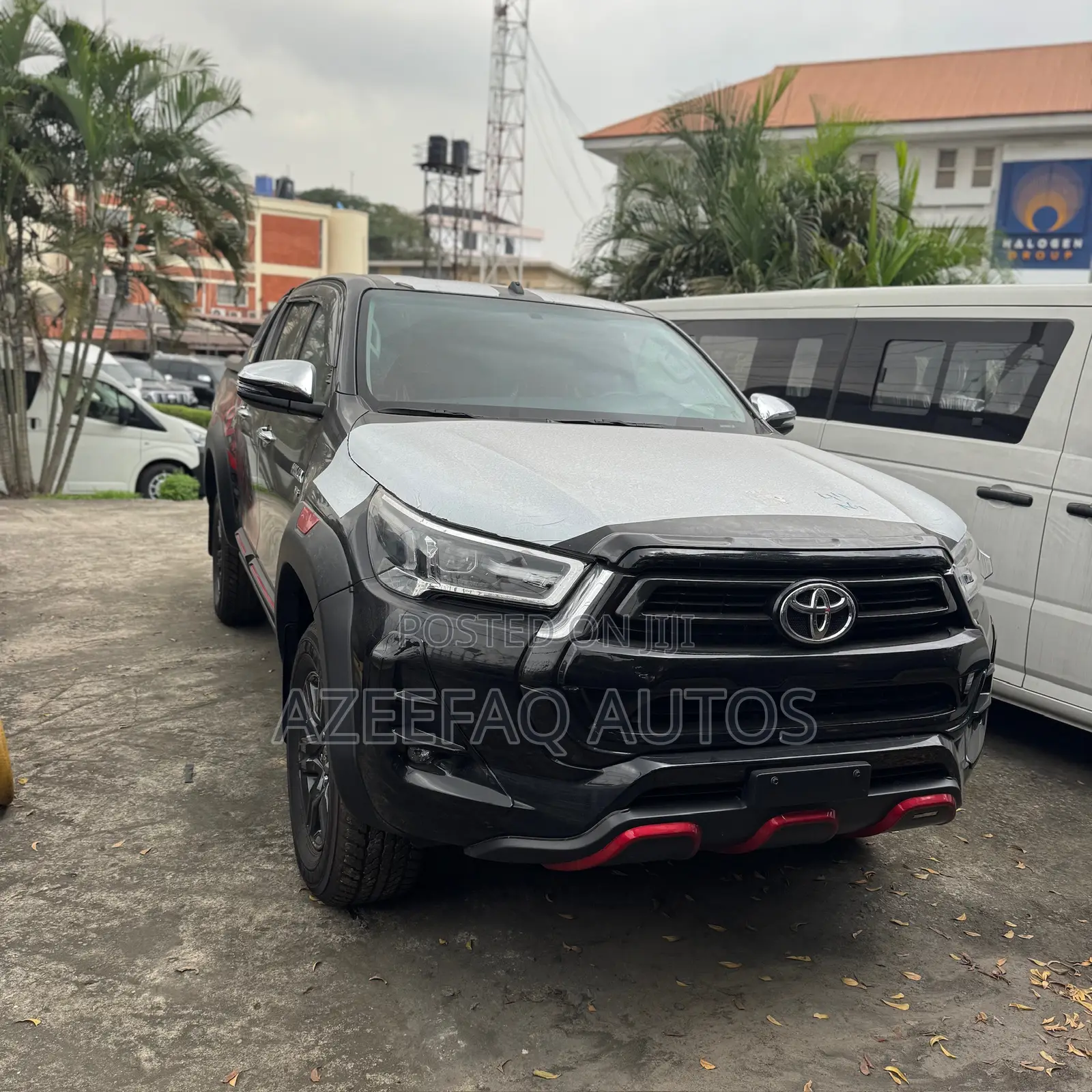 New Toyota Hilux 2025 Black