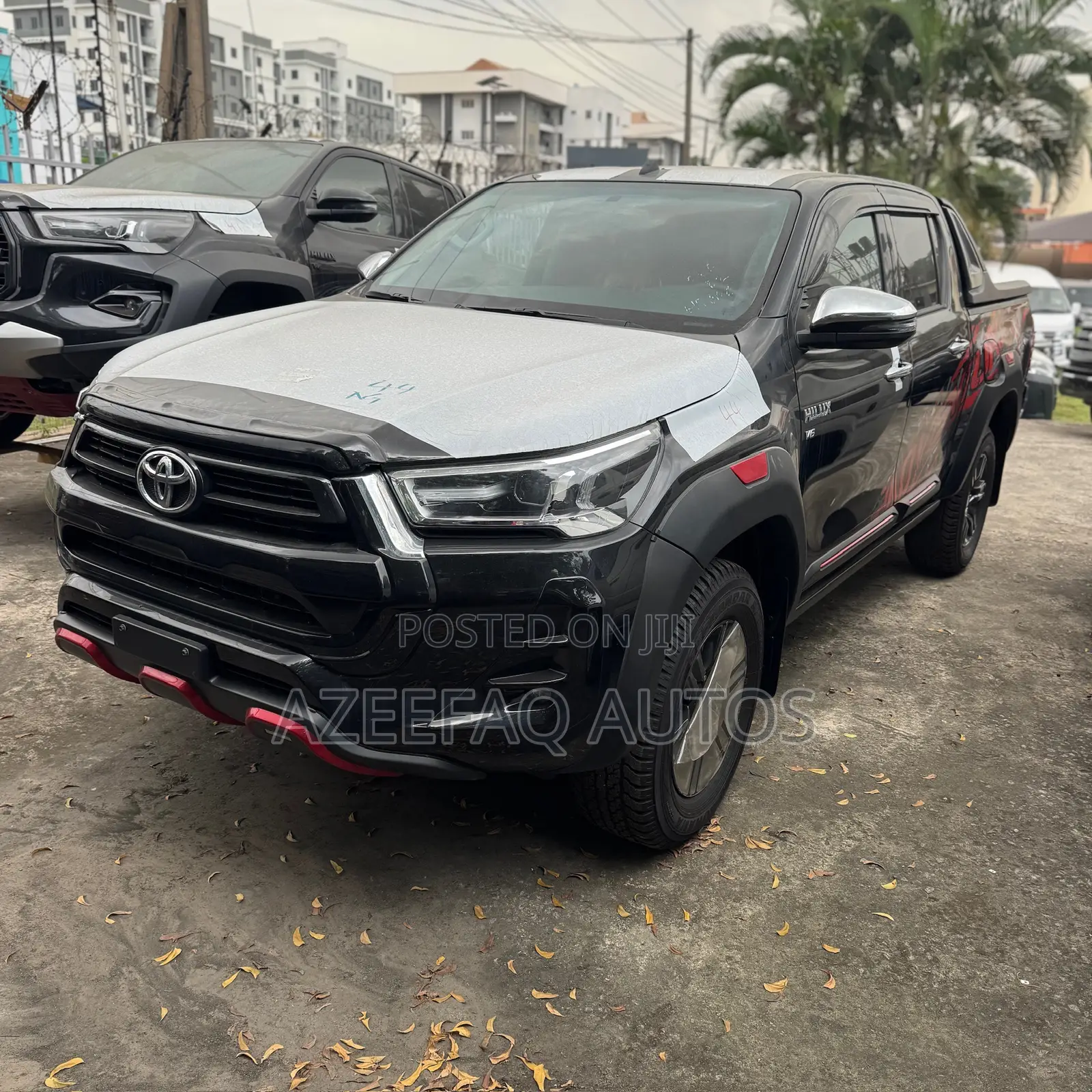 New Toyota Hilux 2025 Black