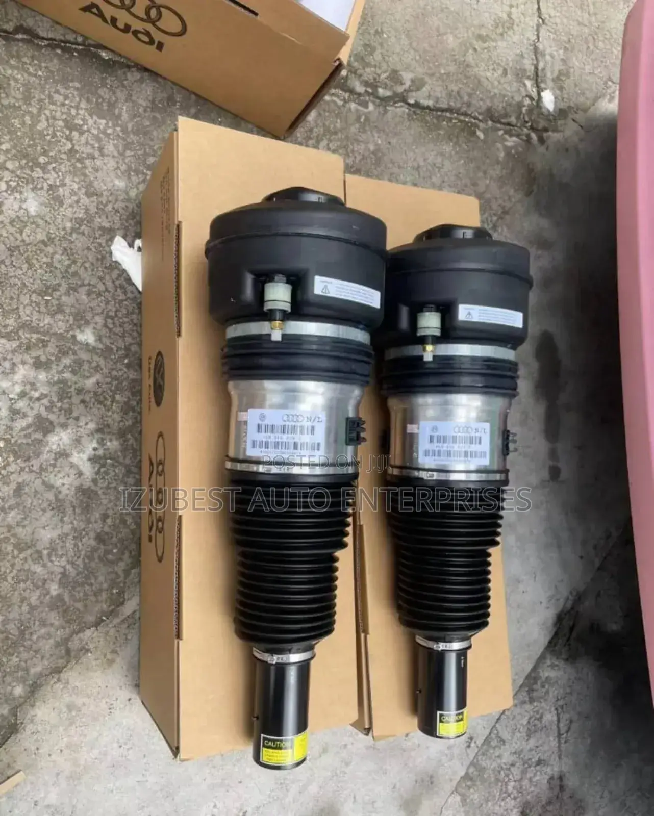 Front Air Suspension Shock Absorbers Audi Q7 (4m