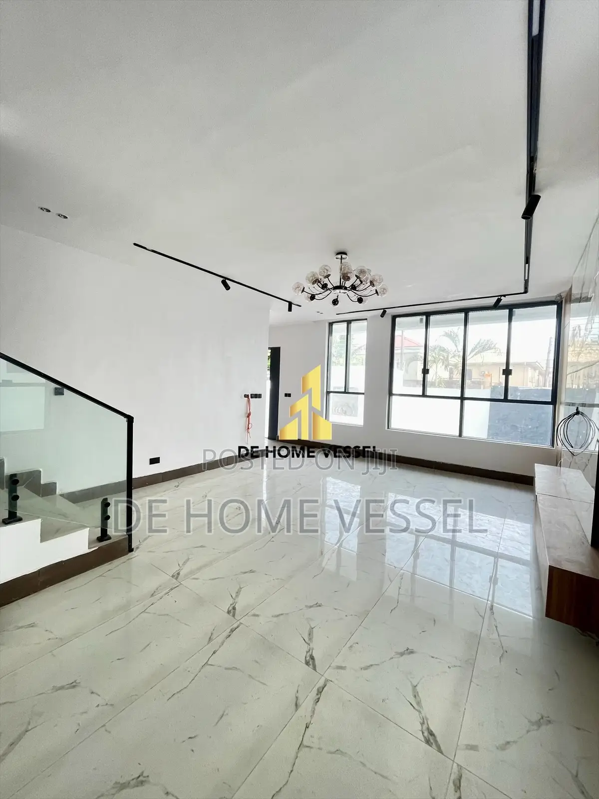 5bdrm Duplex in Lekki for sale