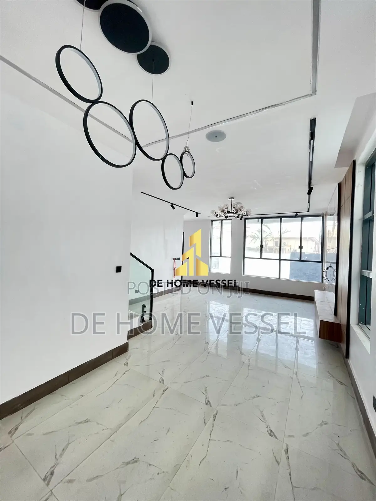 5bdrm Duplex in Lekki for sale