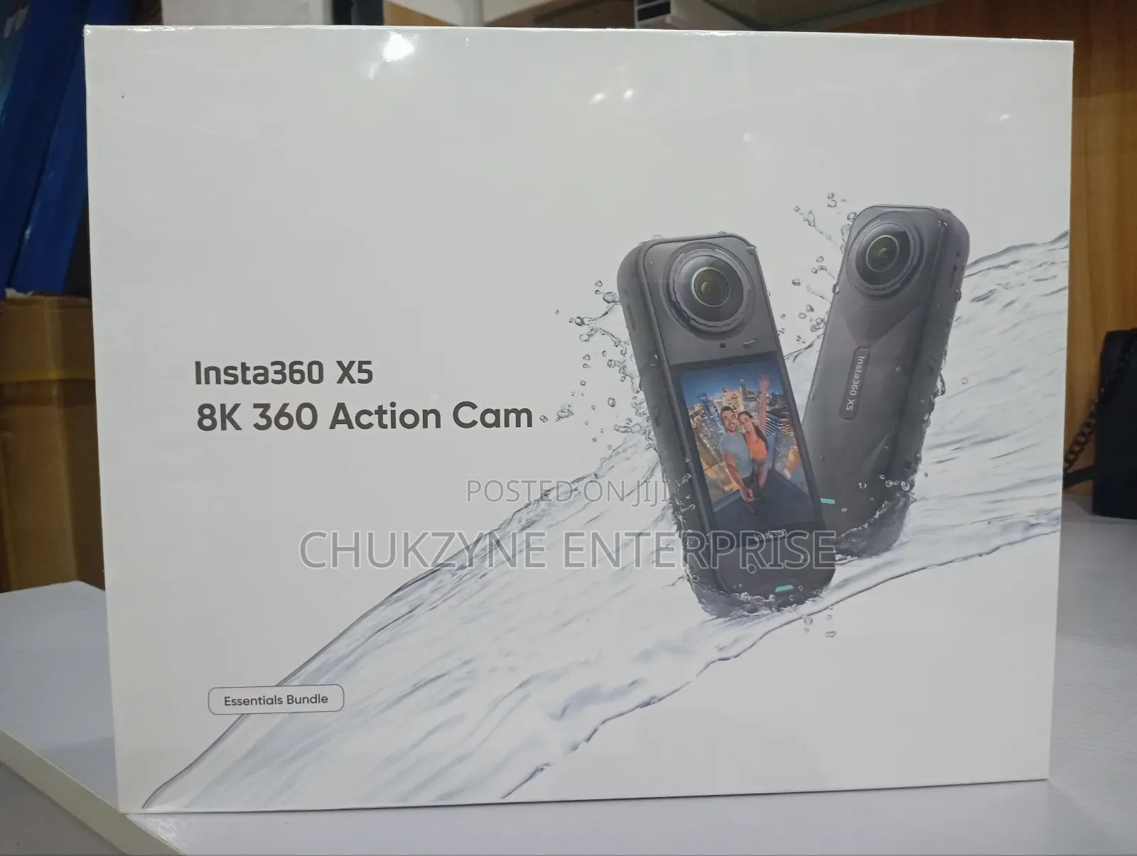 Insta360 5x 360 Action Cam Essential Bundle