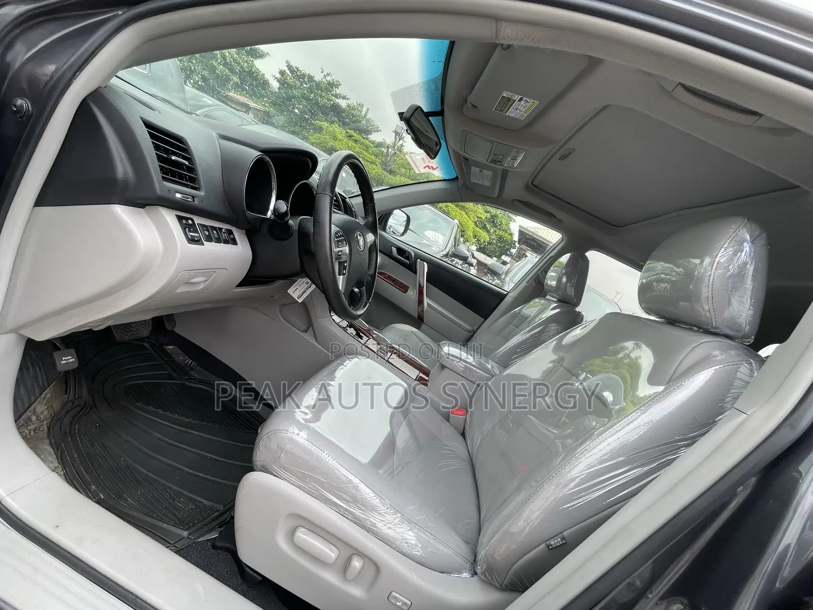 Toyota Highlander 3.5L 4WD 2013 Gray