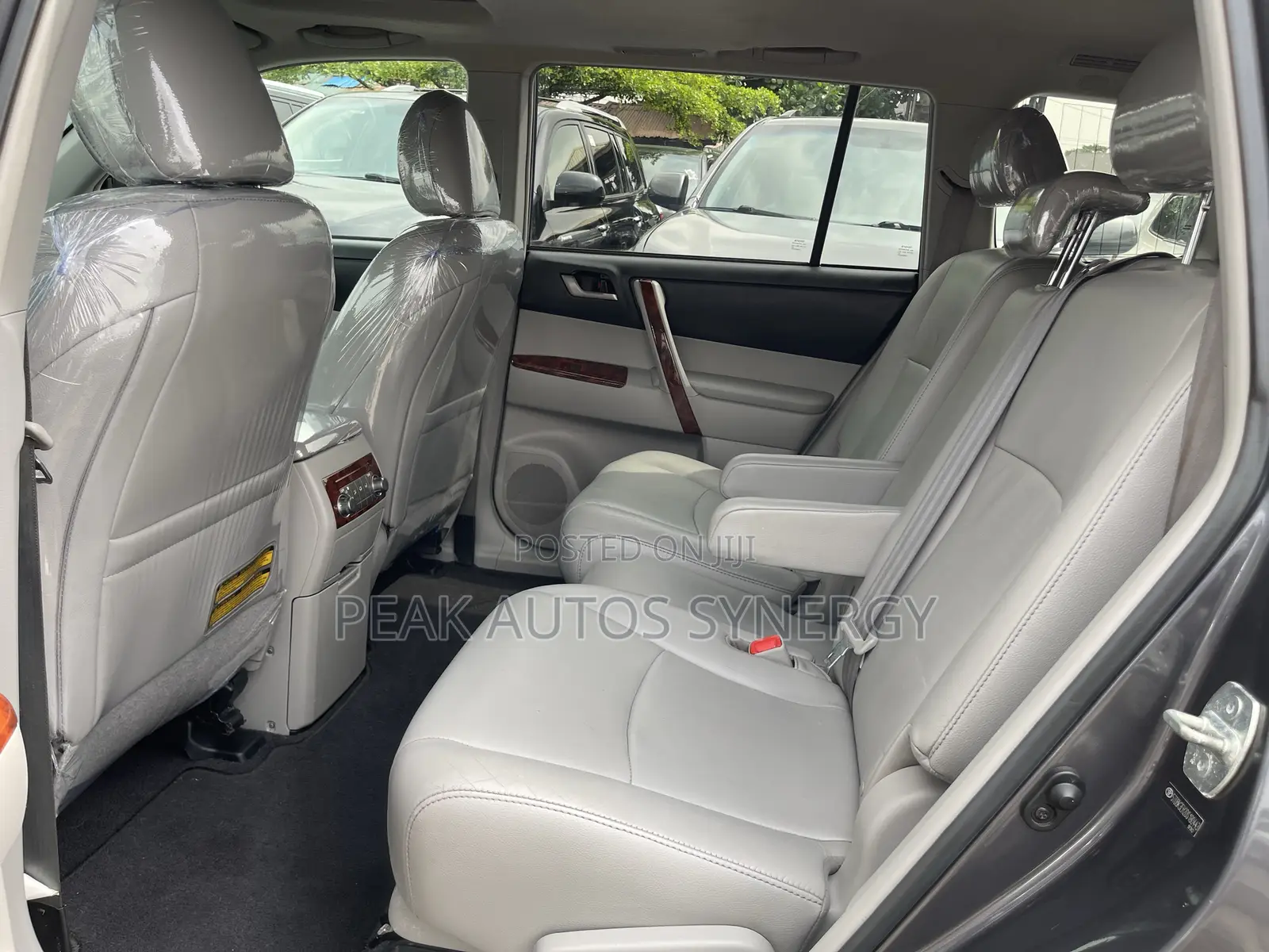 Toyota Highlander 3.5L 4WD 2013 Gray