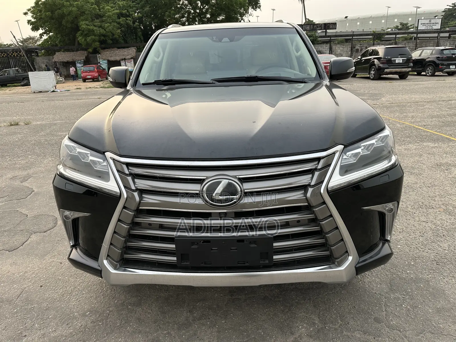 Lexus LX 570 AWD 2017 Black