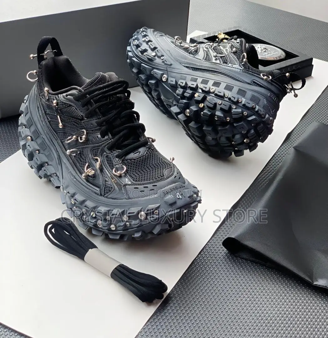 Balenciaga Quality Luxury Men Black Sneakers
