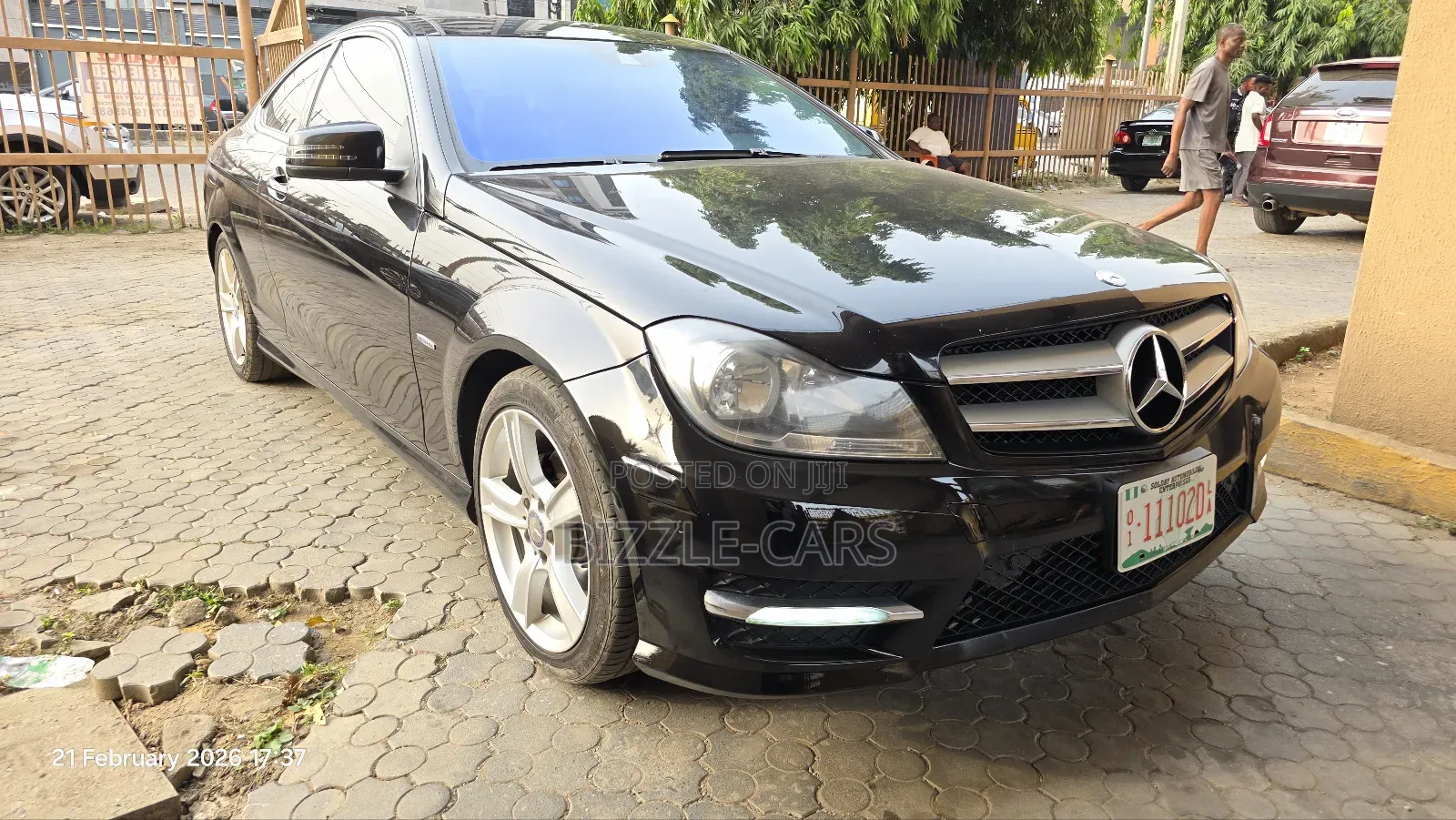 Mercedes-Benz C300 2011 Black