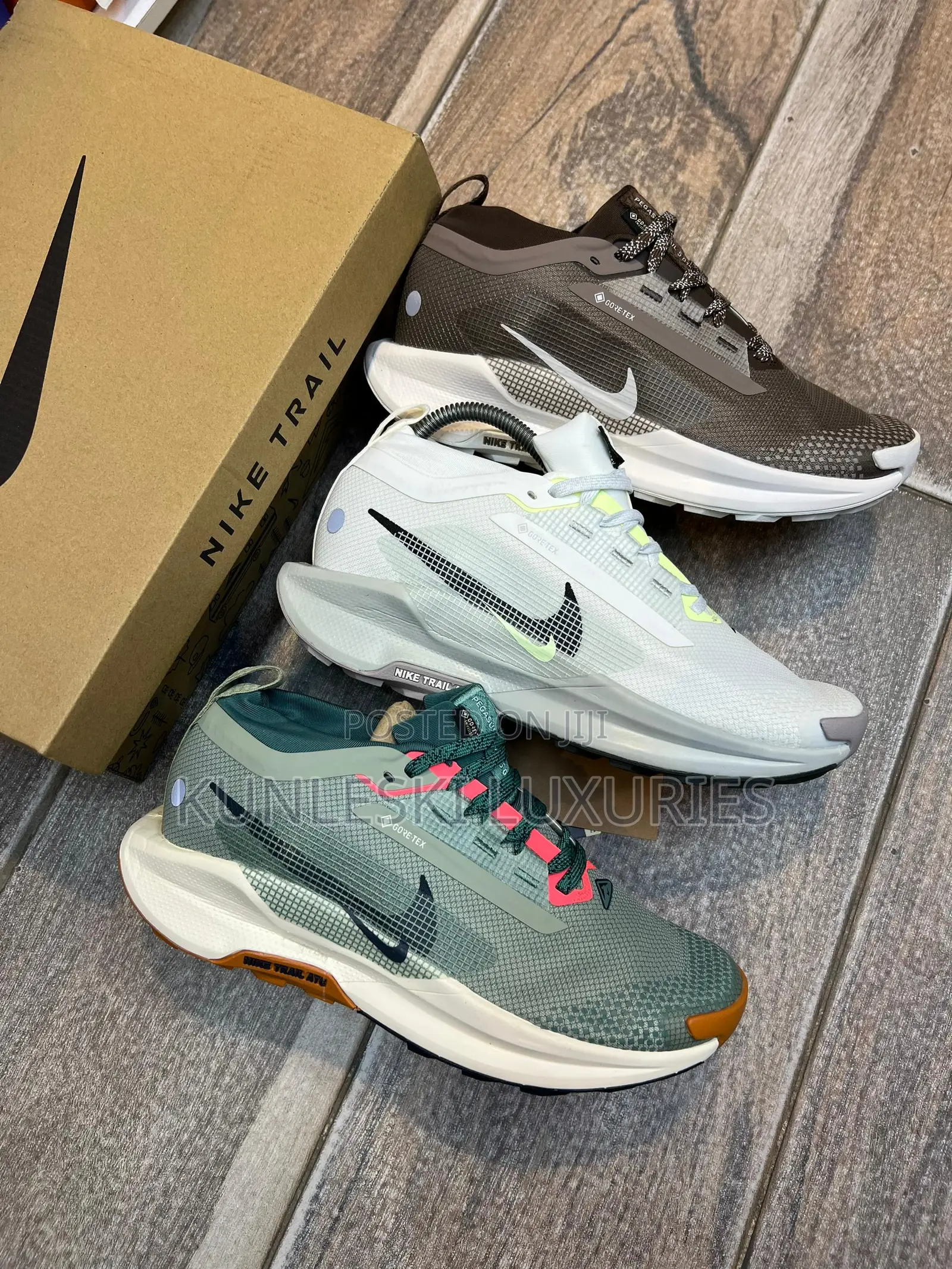 Original Nike Pegasus Trail Sneakers