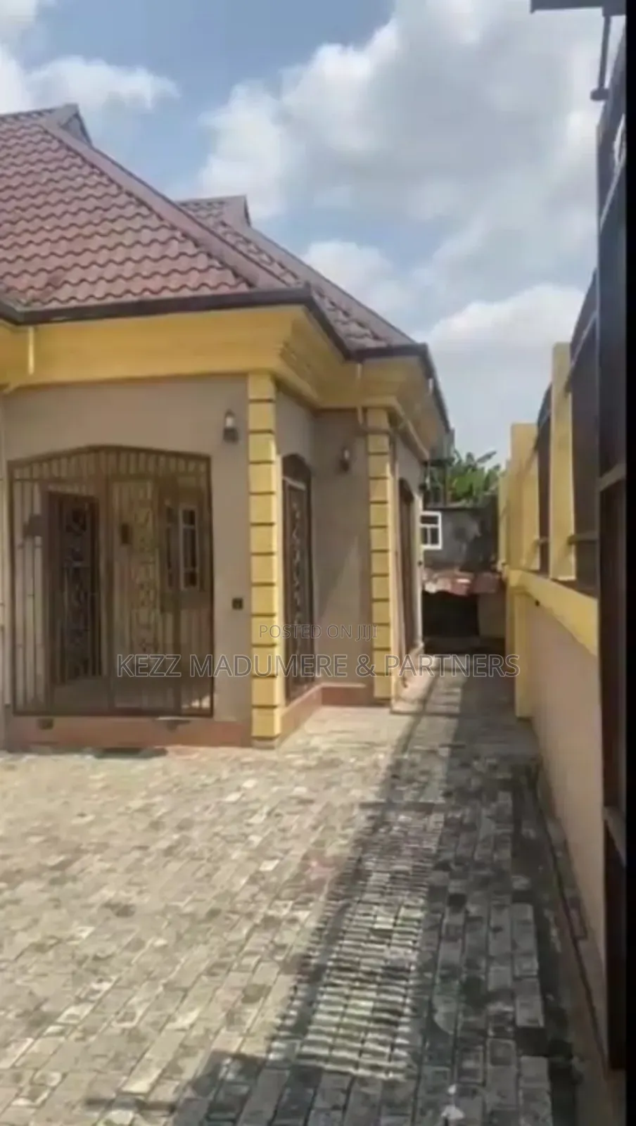 3bdrm Bungalow in Off Sars Road , Port for rent