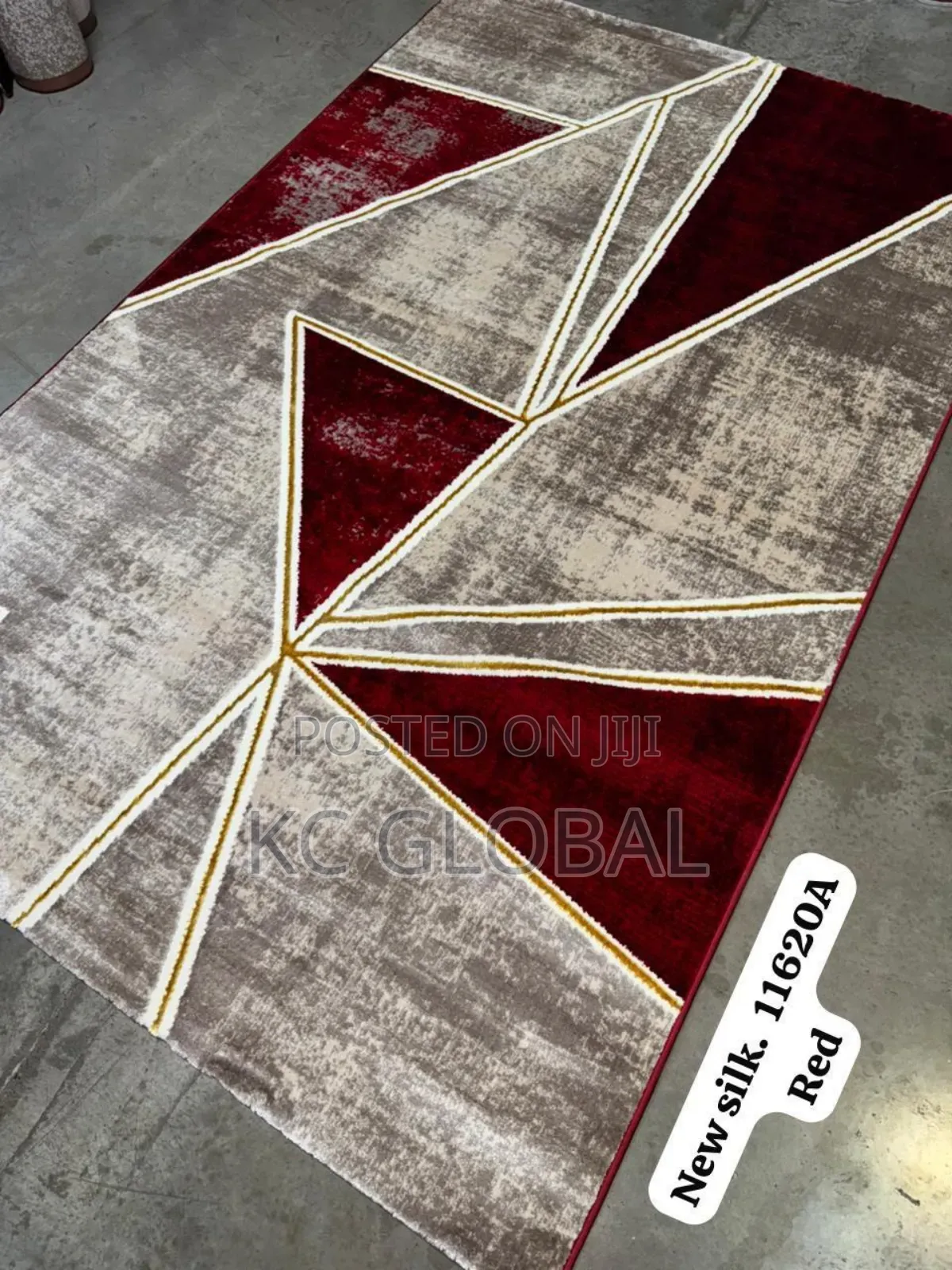 Melat Center Rug Available in 5/7 7/10