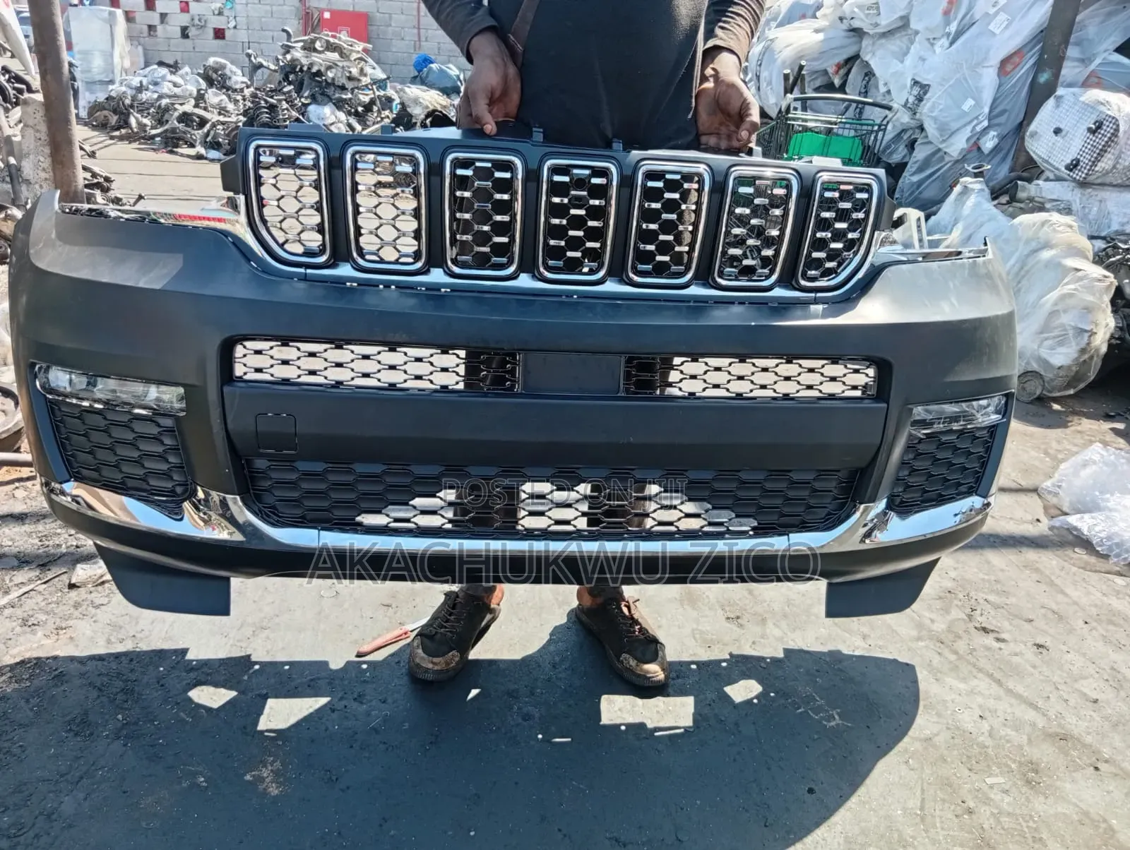 Complete Front Bumper Jeep Grand Cherokee 2021-2024