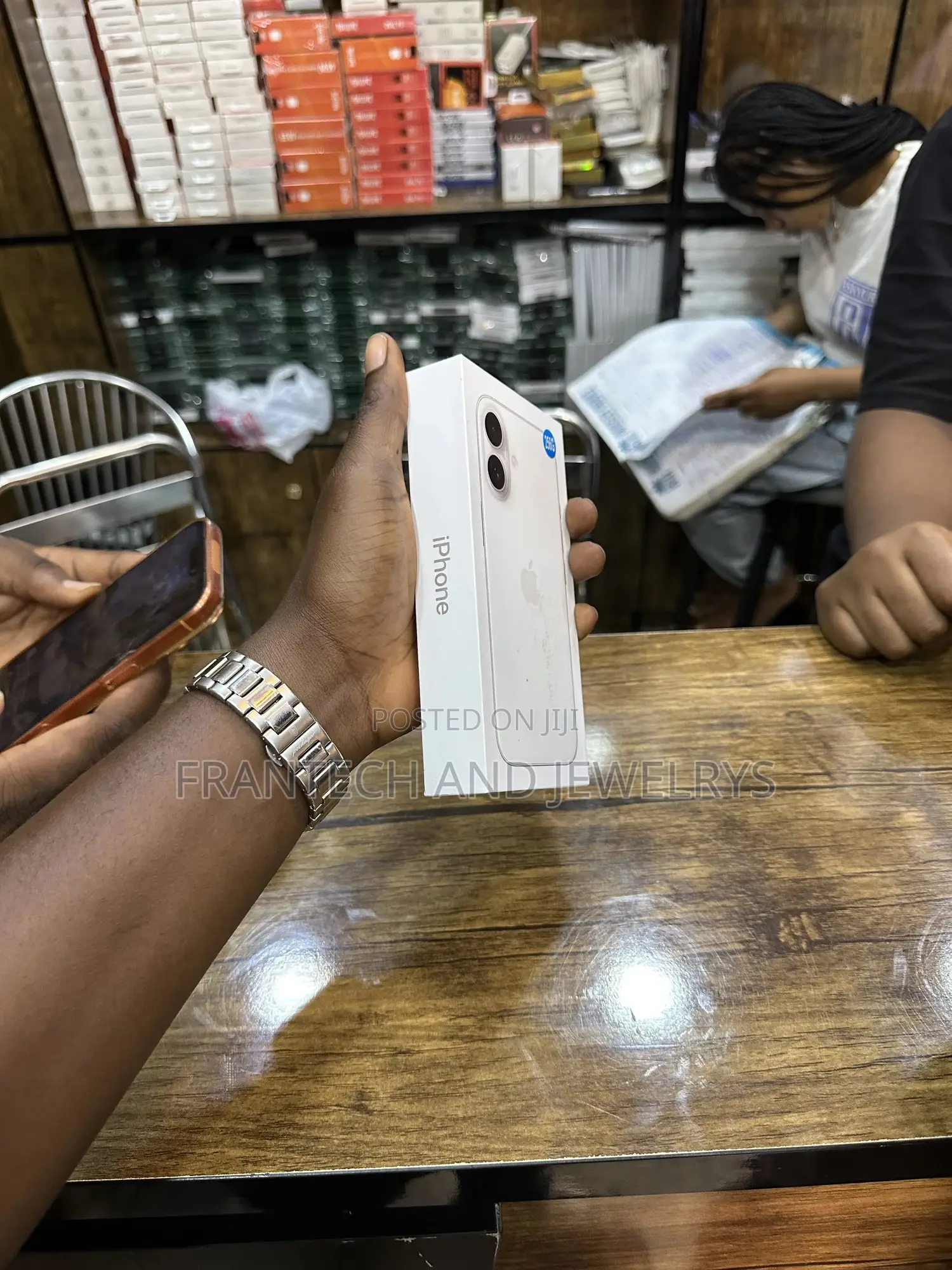 New Apple iPhone 16 256 GB White