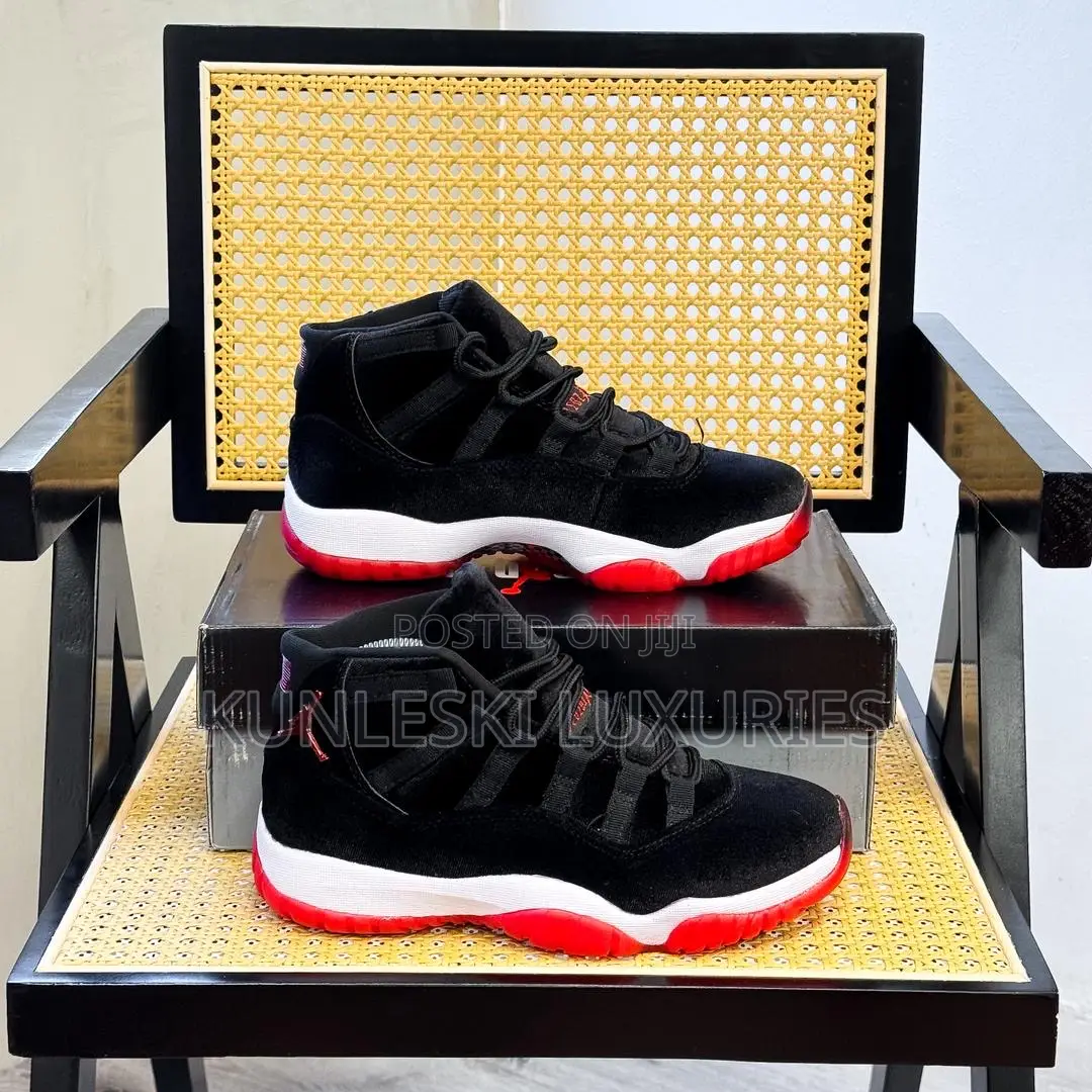 Original Air Jordan 11 Retro Bred Velvet Sneakers
