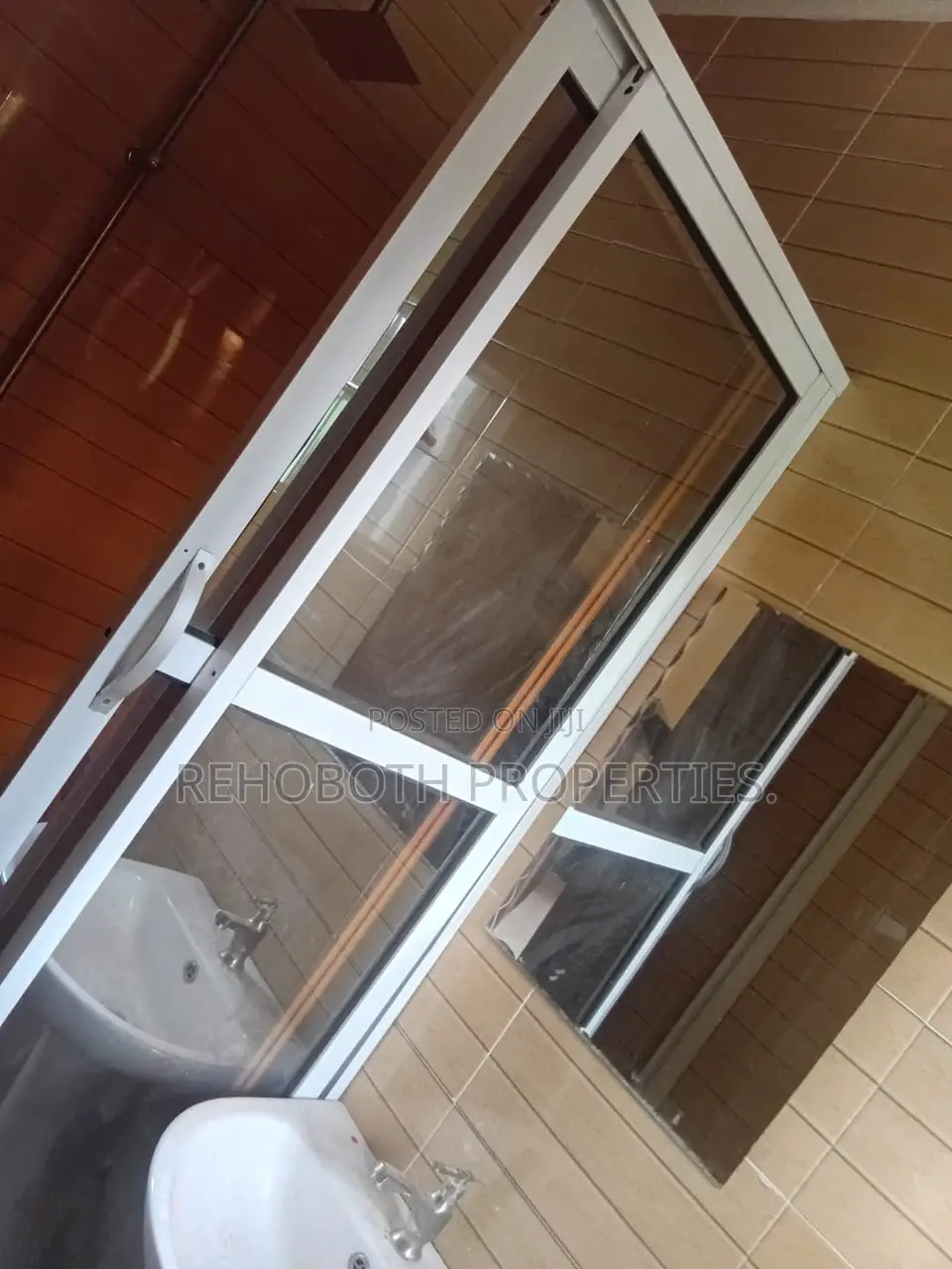 3bdrm Apartment in Harmony Estate Elebu, Akala Express for rent
