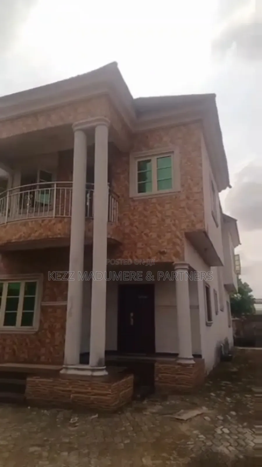 4bdrm Duplex in Rukpakulushi , for sale