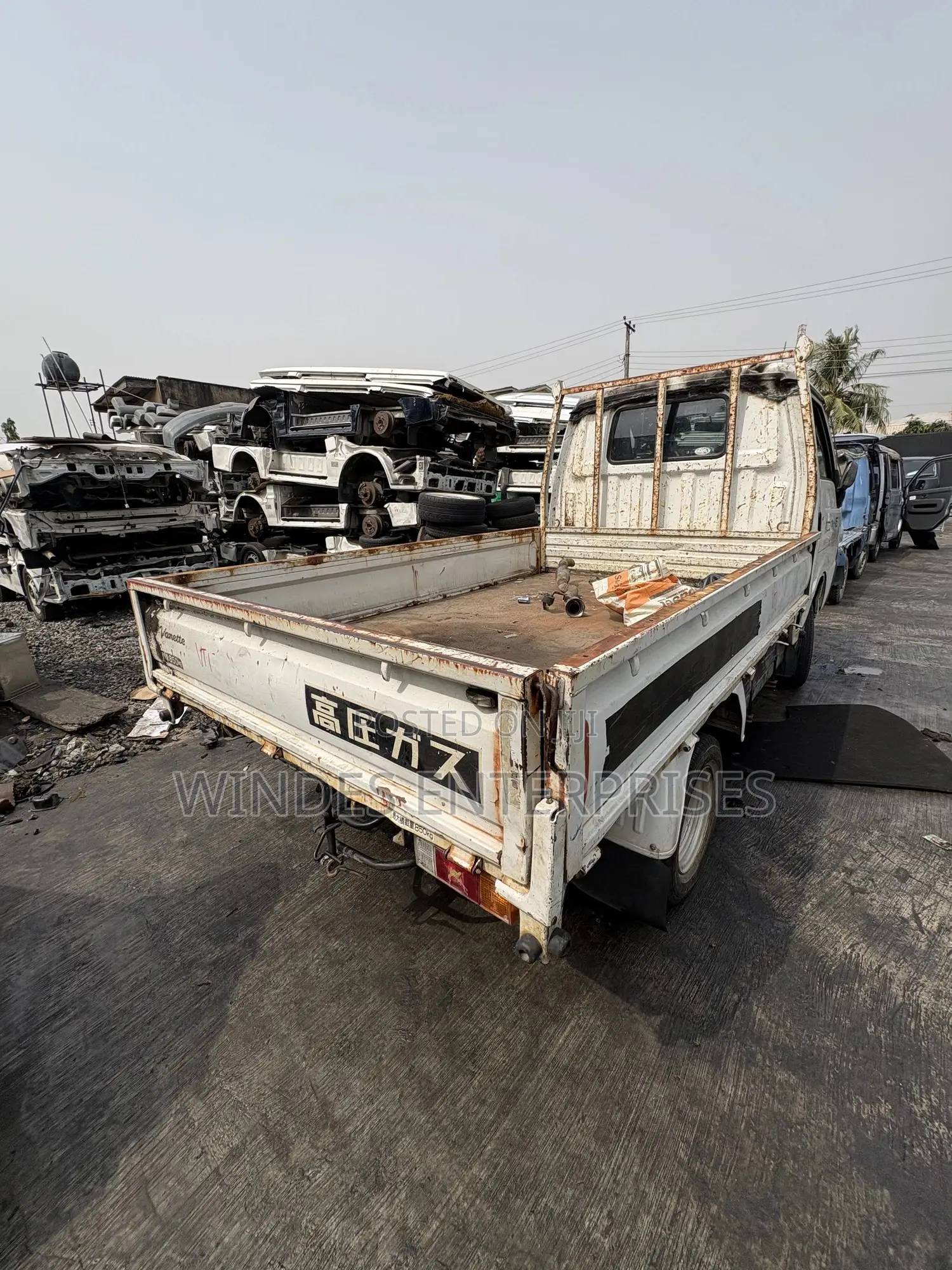 Nissan Vanette Injector Truck 850kg