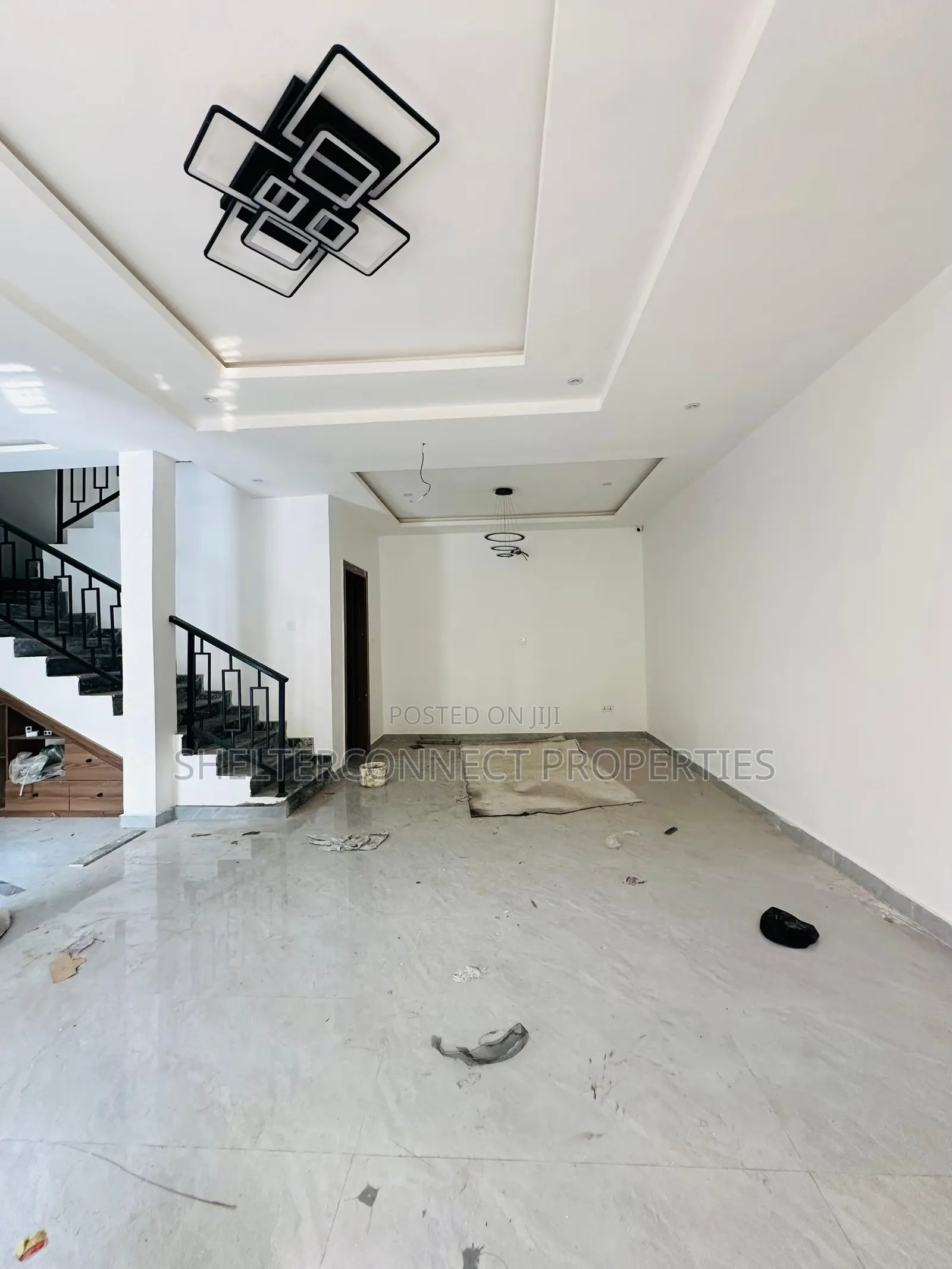 4bdrm Townhouse / Terrace in Lekki Phase 1 for rent