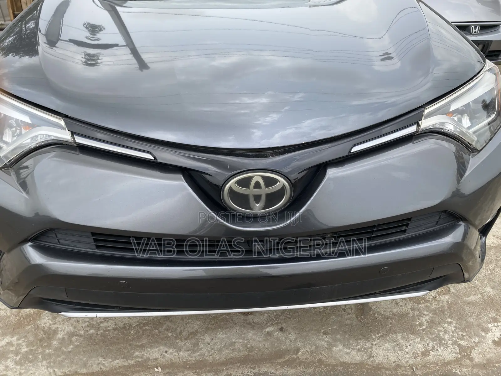 Toyota RAV4 Limited AWD (2.5L 4cyl 6A) 2017 Gray
