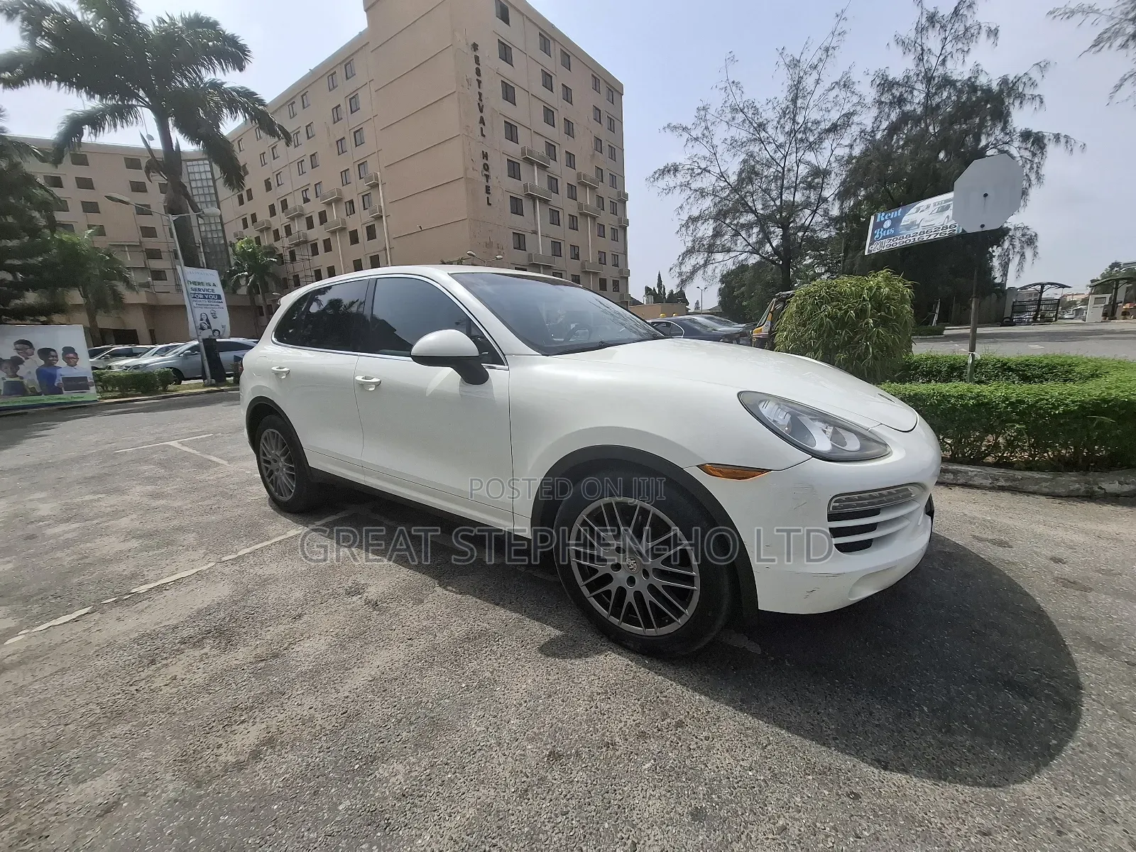 Porsche Cayenne S 2013 White